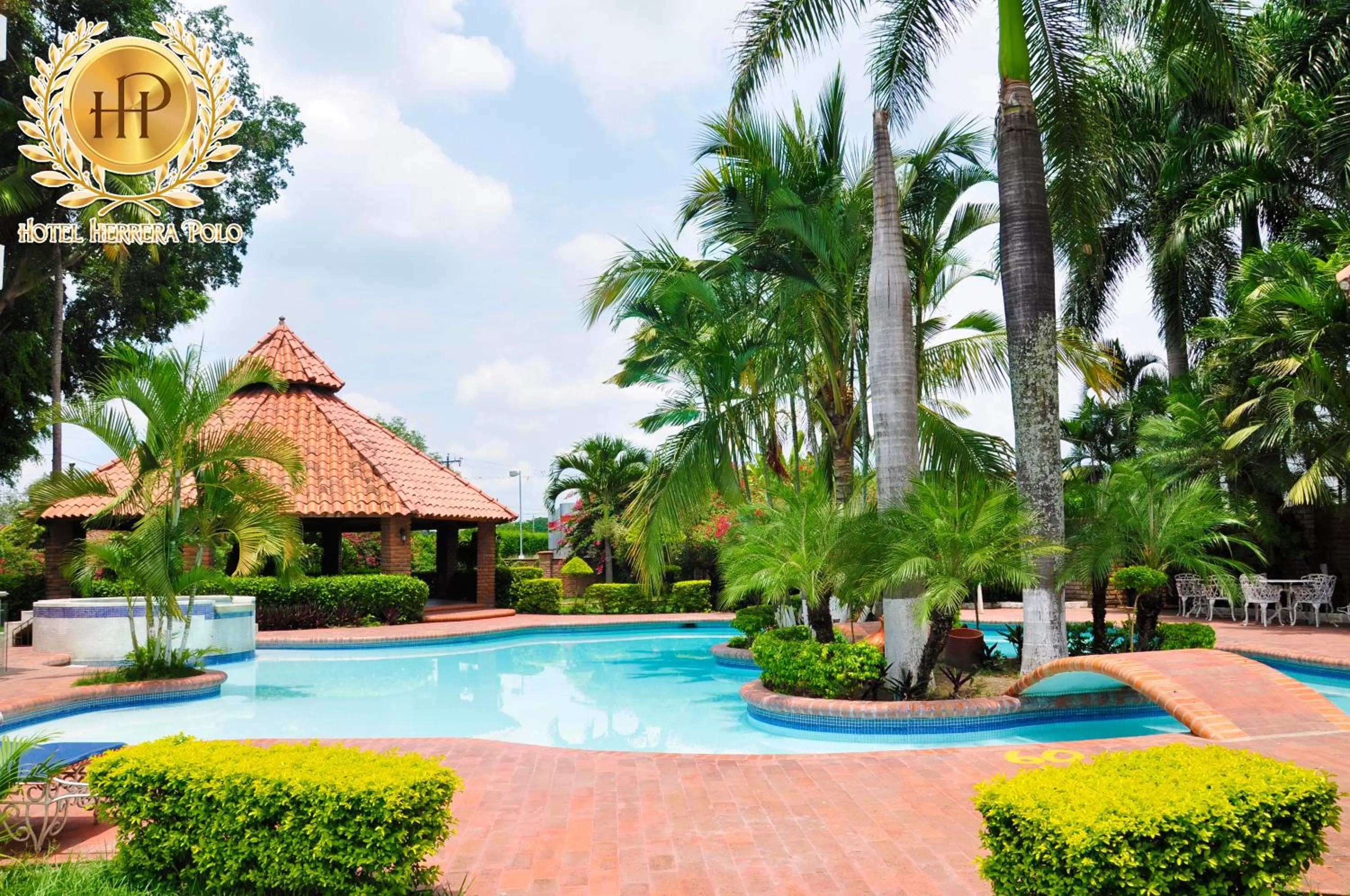 Garden, Swimming Pool in Hotel Herrera Polo