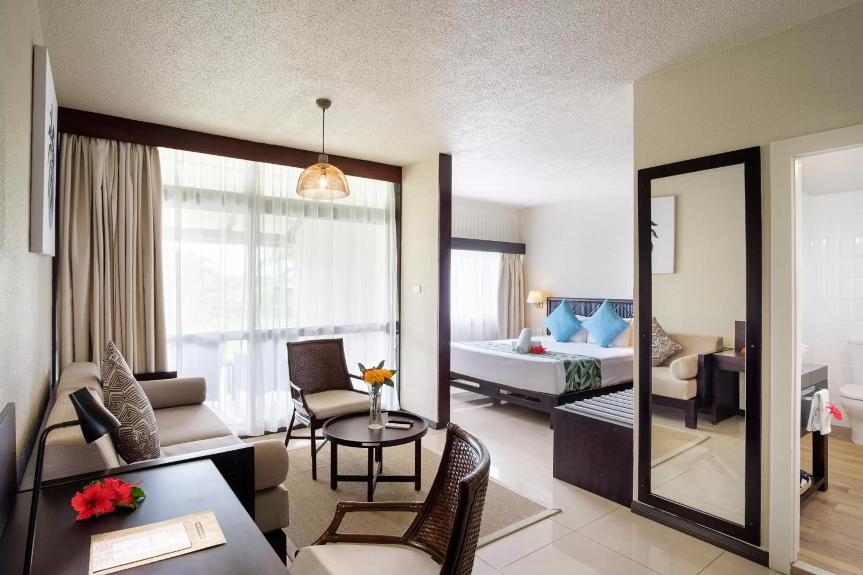 Living room in Fiji Gateway Hotel Living room in Fiji Gateway Hotel