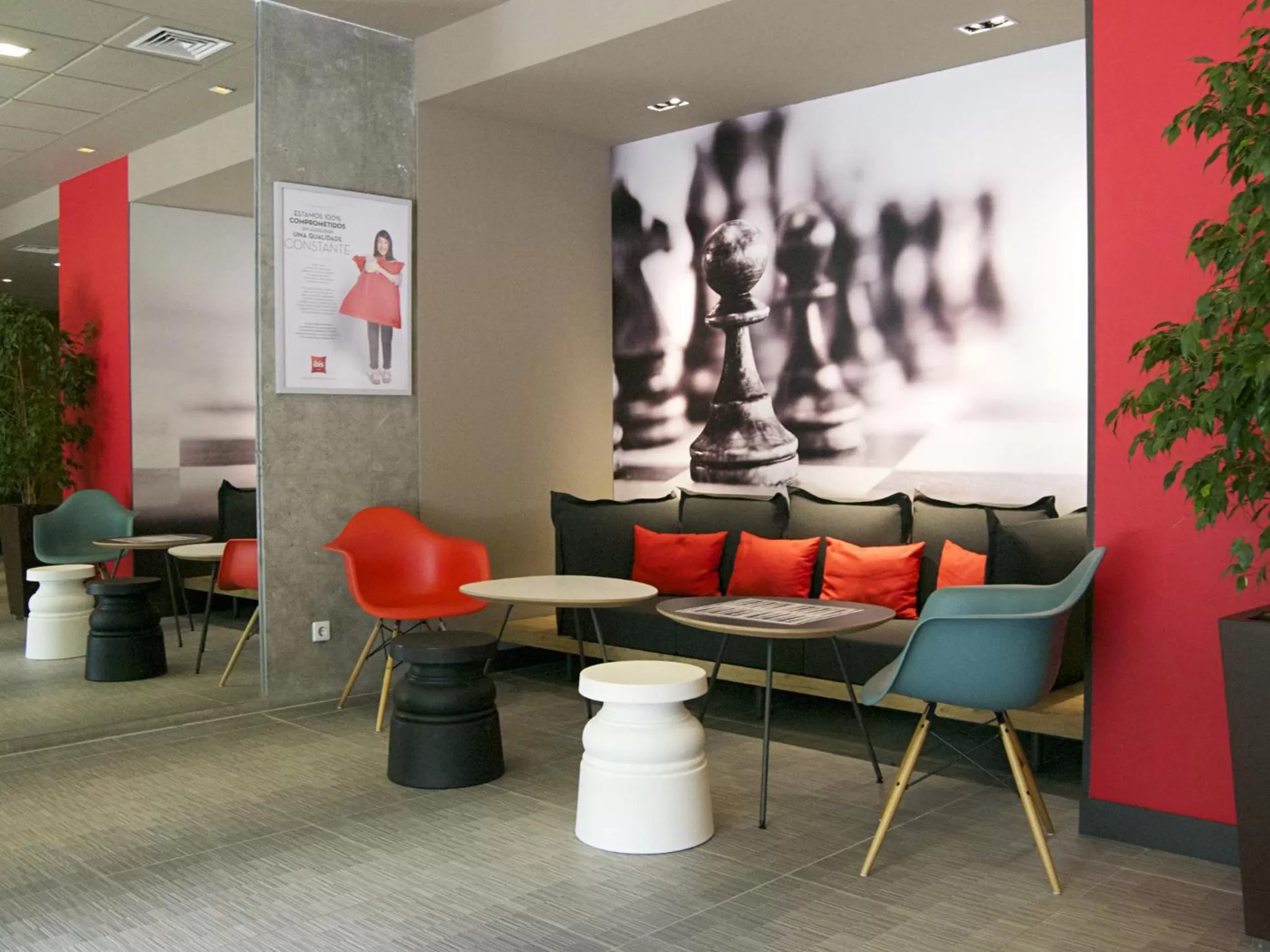 Lounge or bar in Hotel ibis Lisboa Saldanha