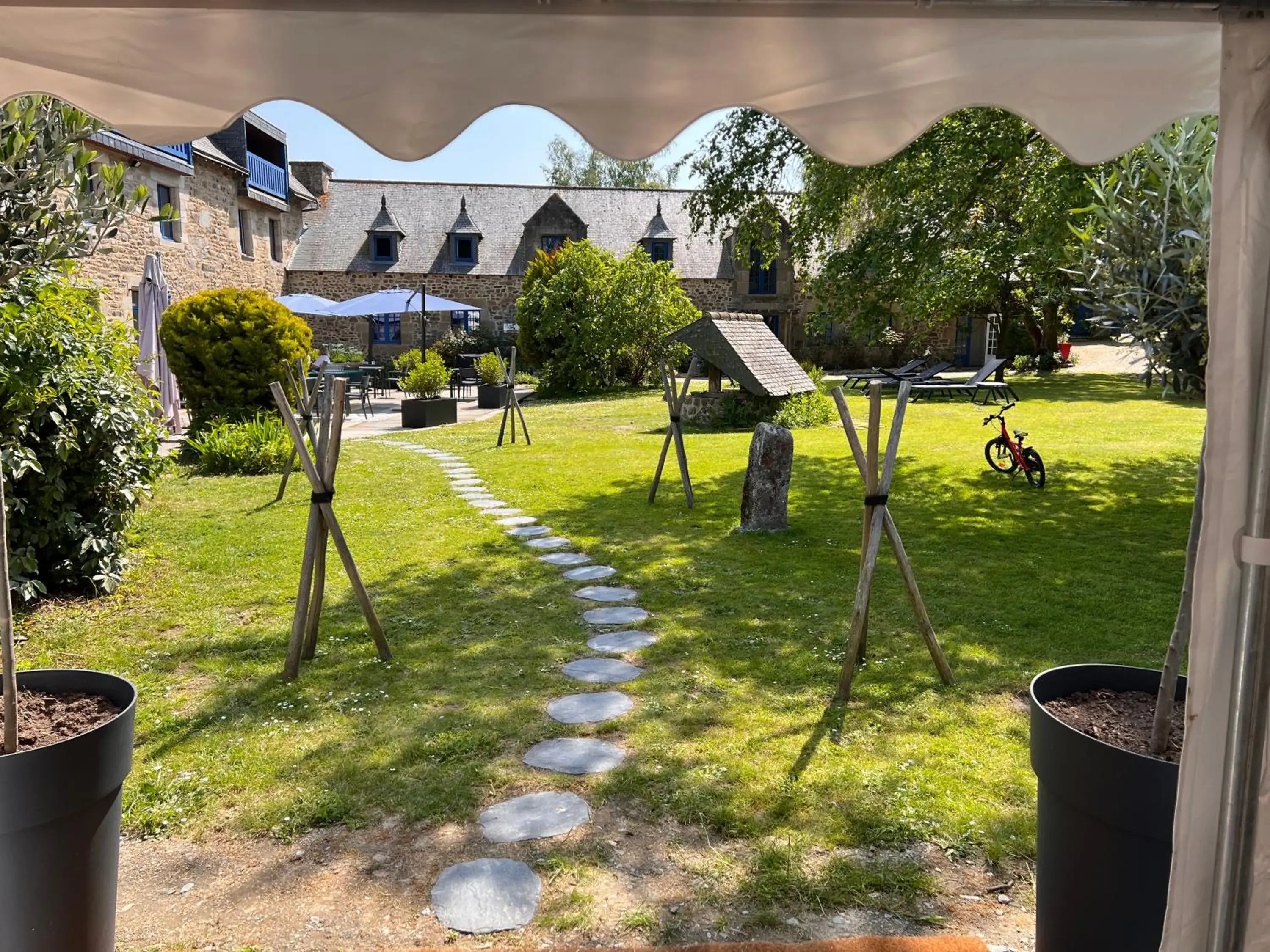 Garden in Le Manoir Des Portes