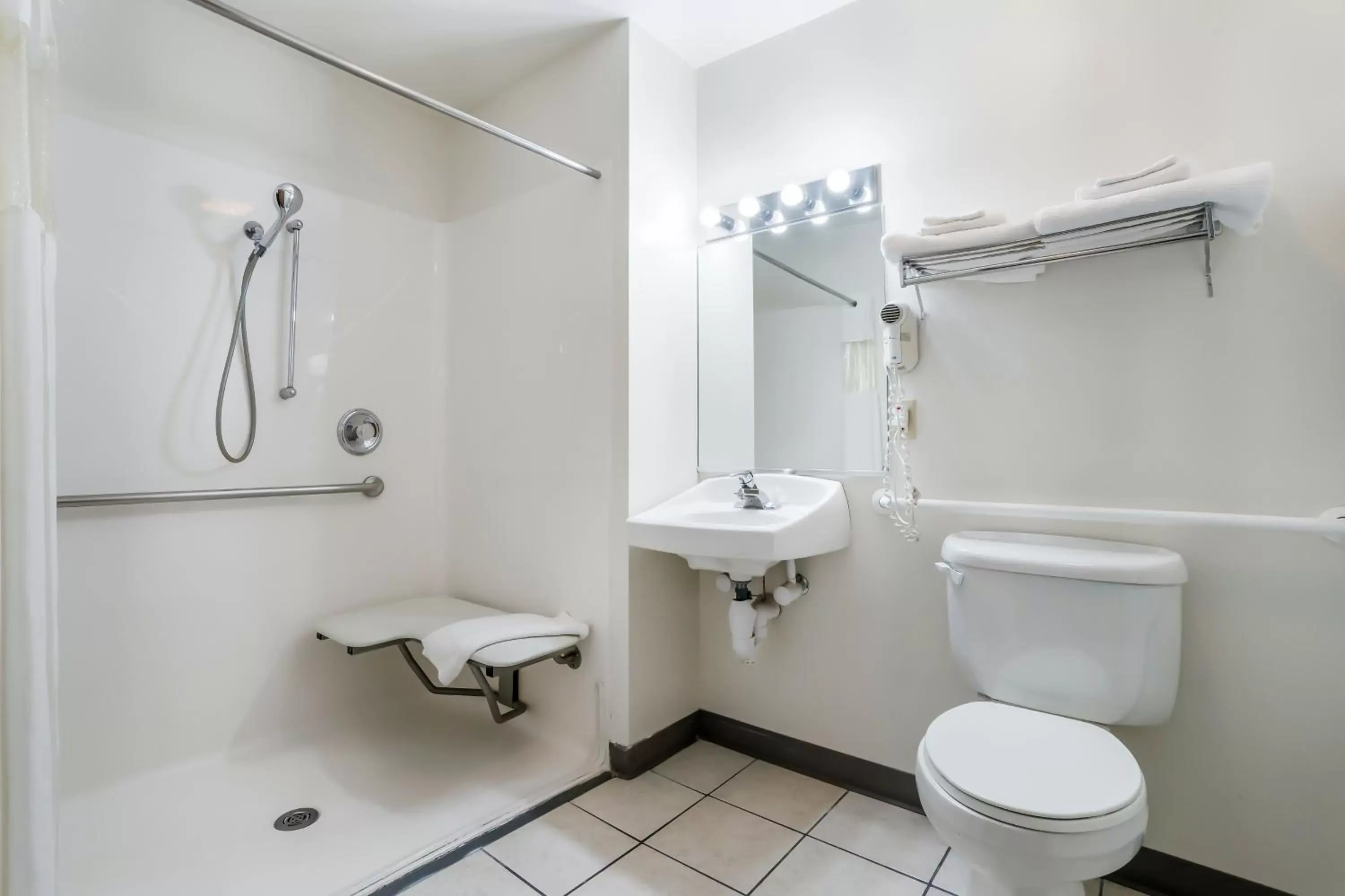 Bathroom in Americas Best Value Inn Green River