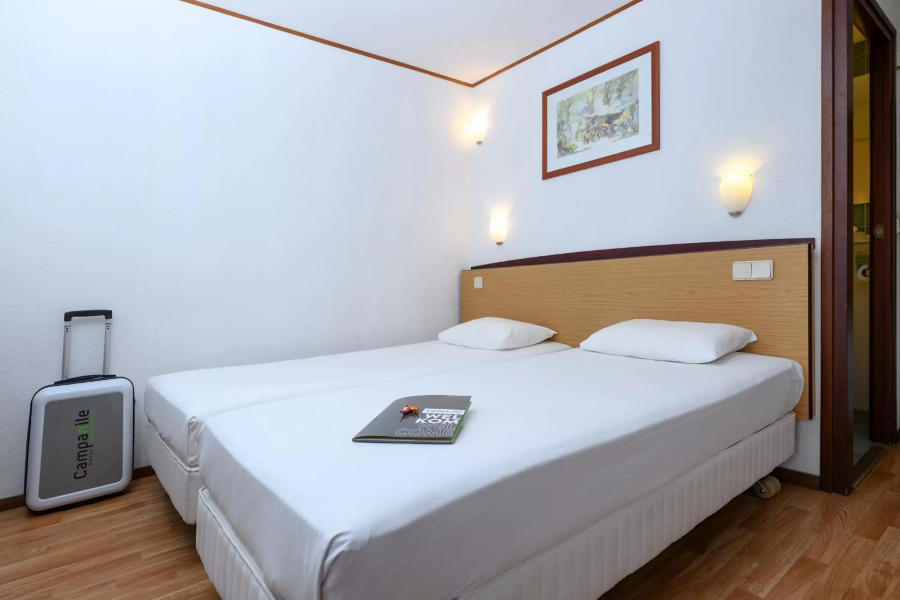 Bedroom, Bed in Campanile Hotel & Restaurant Zwolle