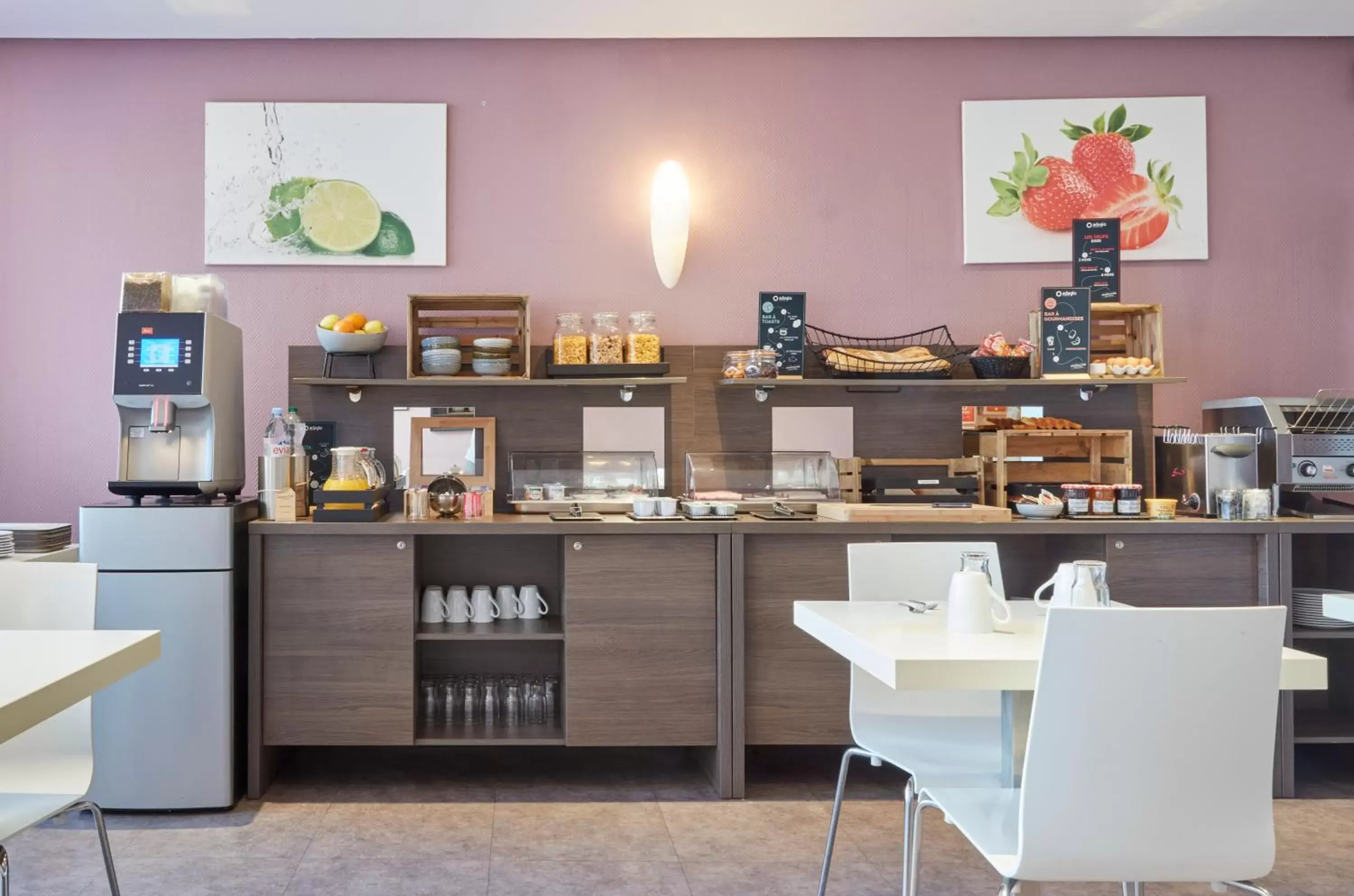 Breakfast in Aparthotel Adagio Access Bordeaux Rodesse Breakfast in Aparthotel Adagio Access Bordeaux Rodesse