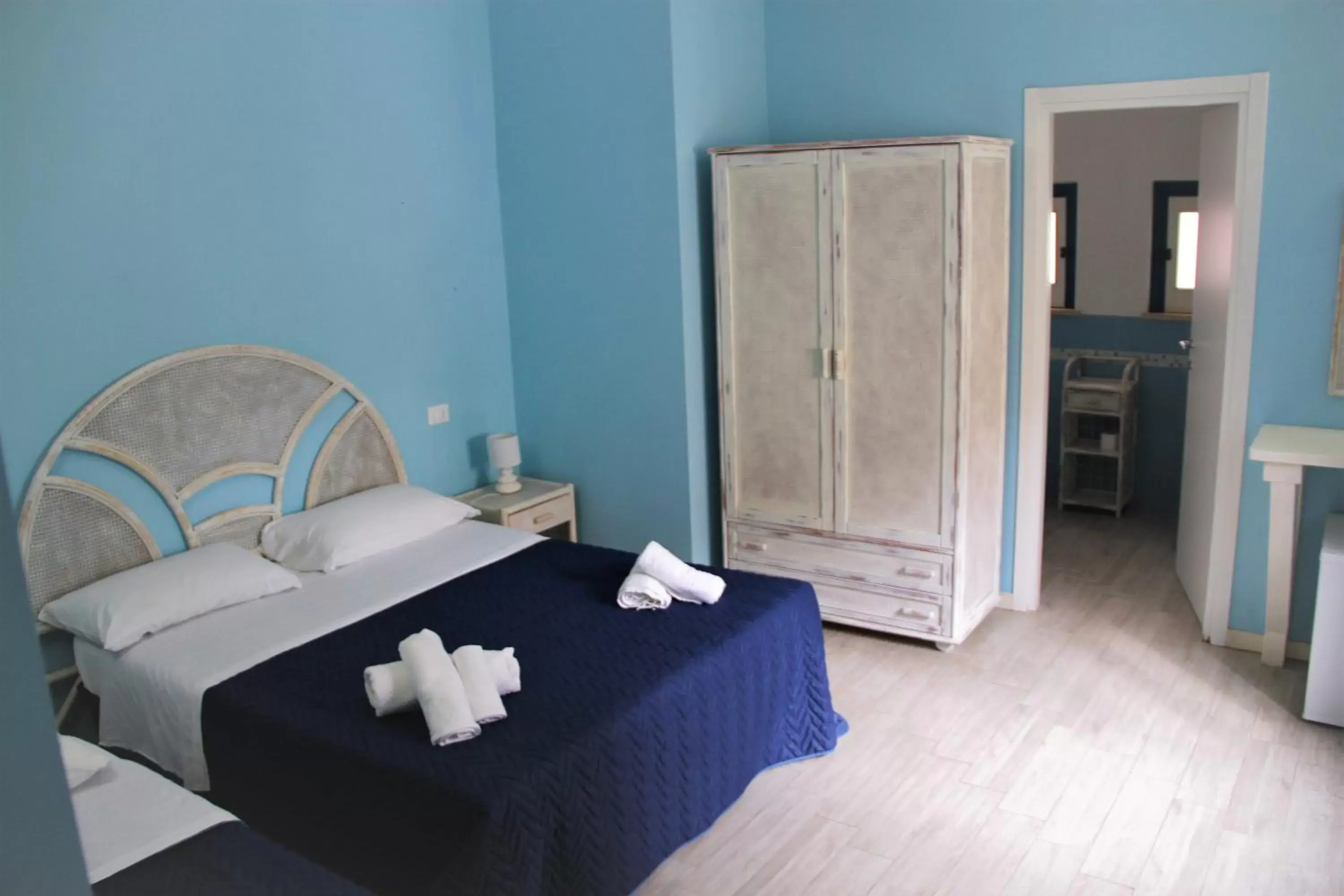 Standard Triple Room in B&B Casa Tropea