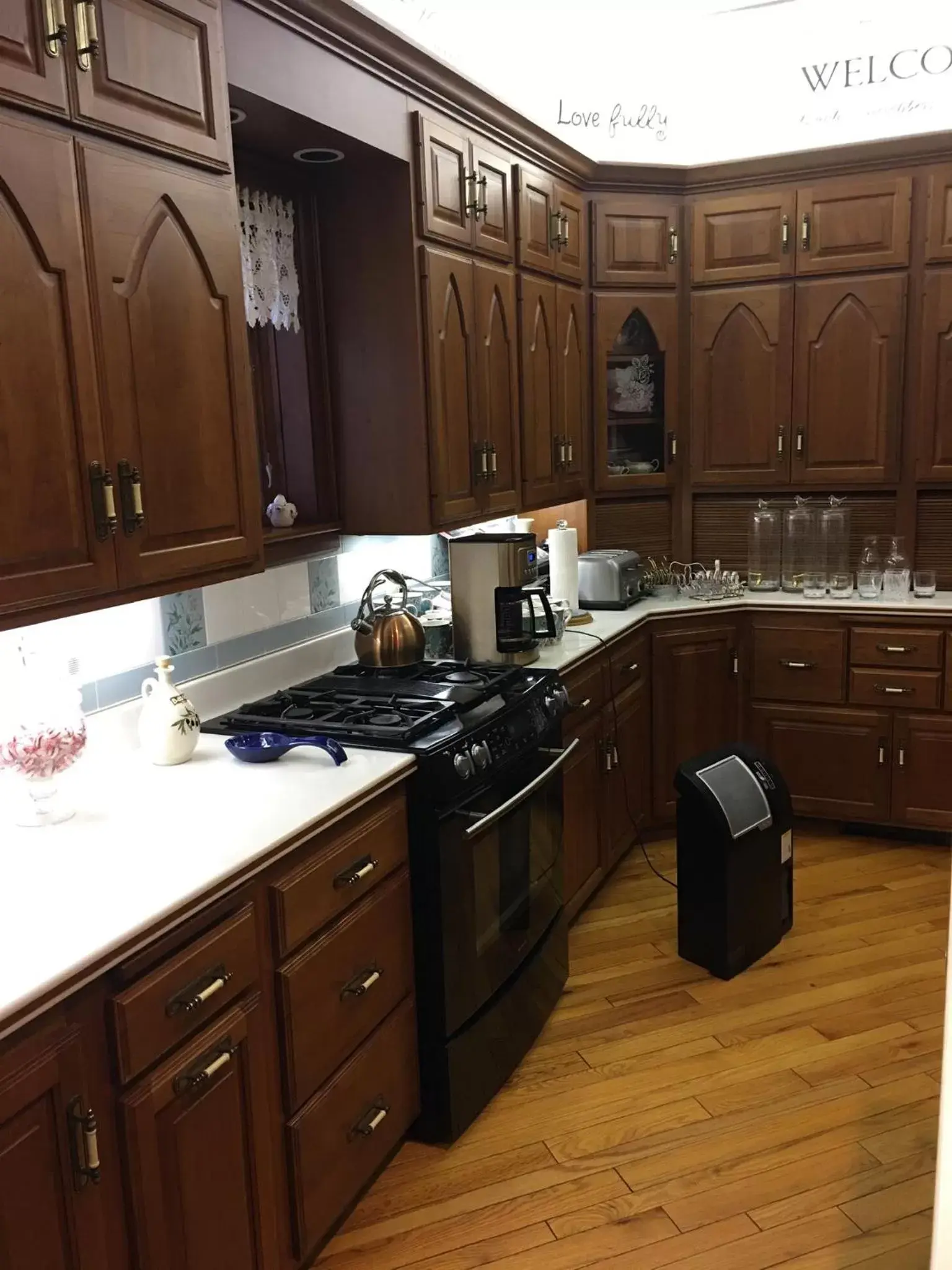 Kitchen/Kitchenette in Queen Anne Bed and Breakfast