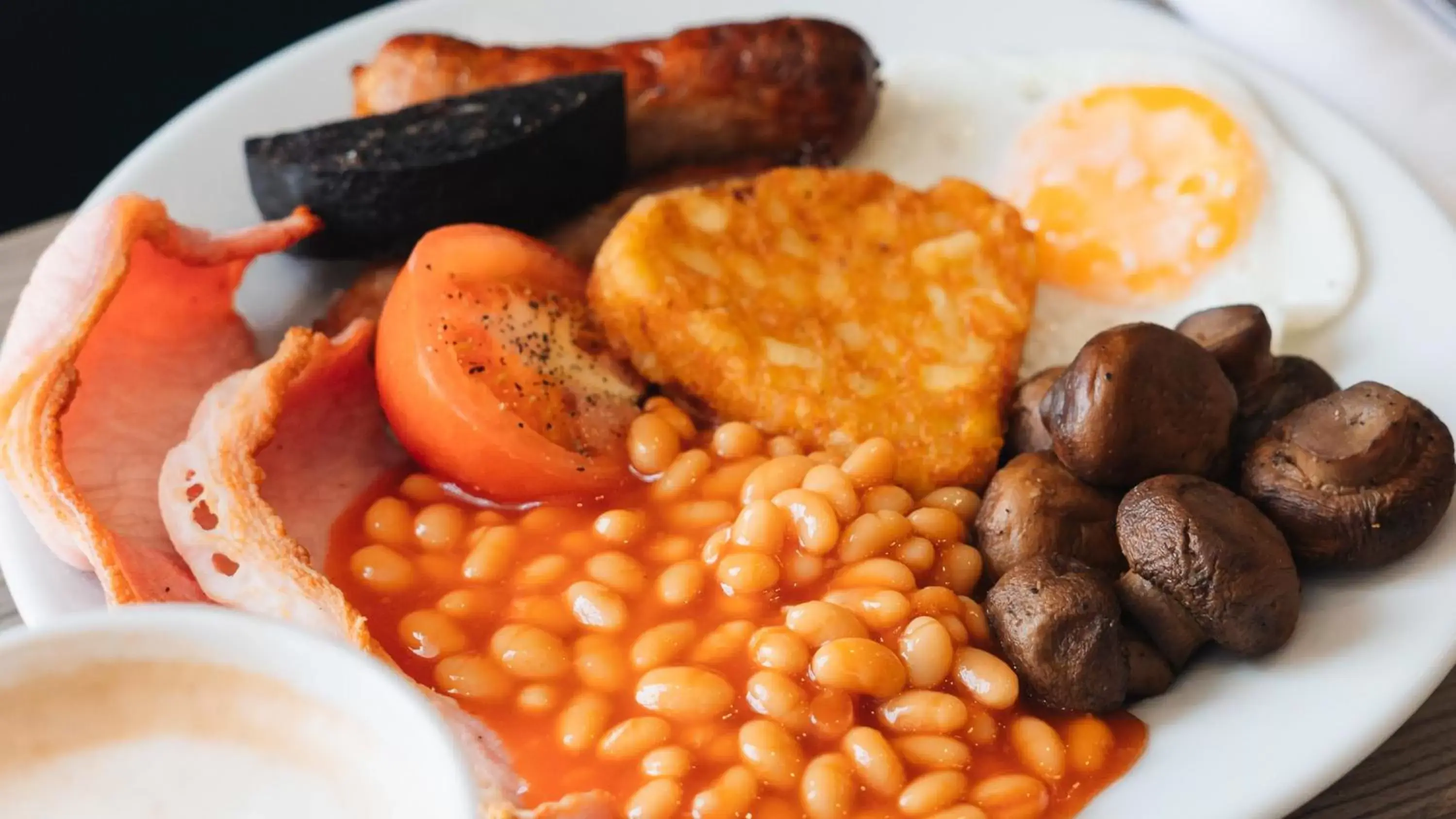Breakfast in Holiday Inn Newcastle Gosforth Park by IHG Breakfast in Holiday Inn Newcastle Gosforth Park by IHG