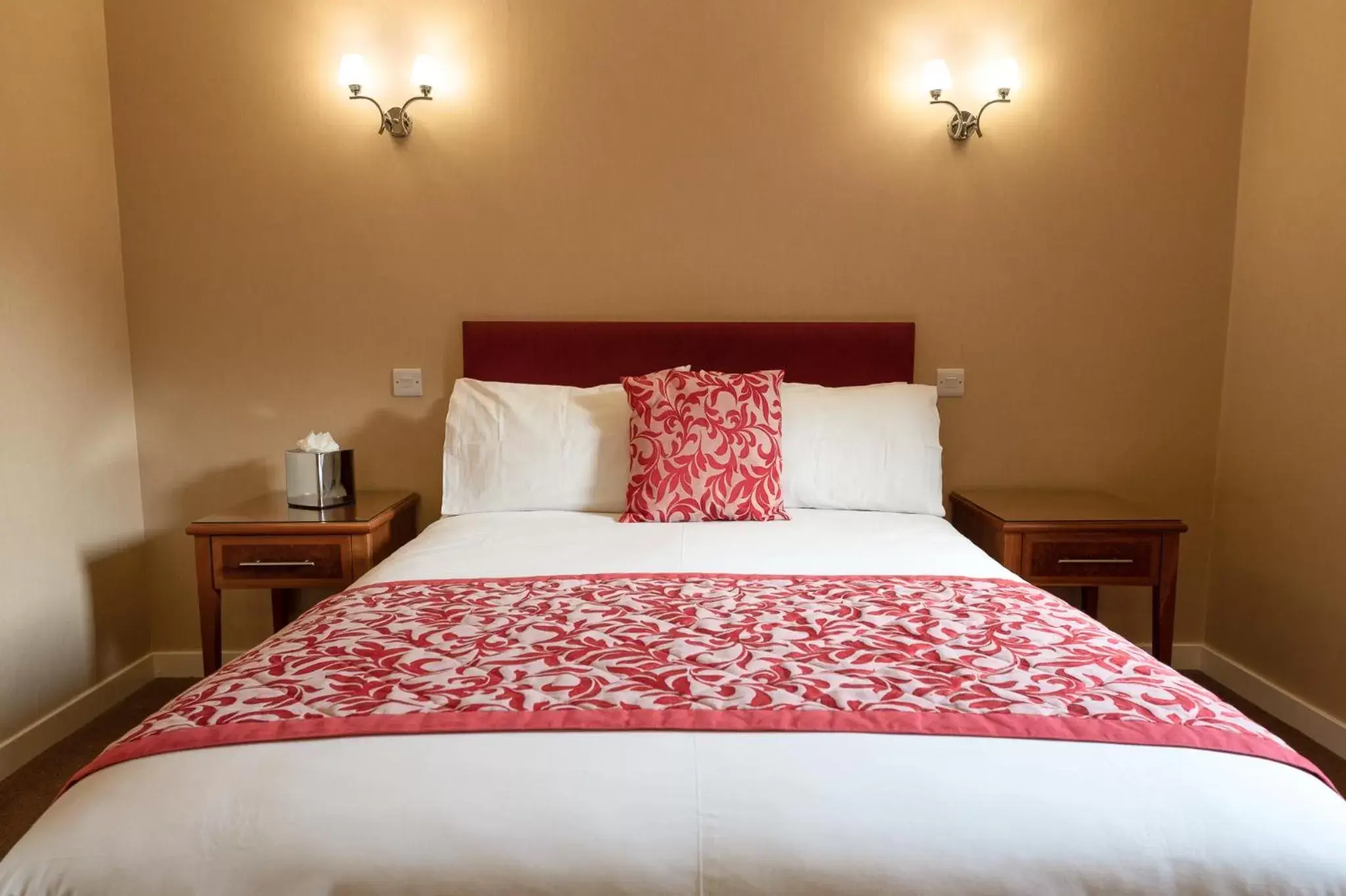 Bedroom, Bed in Laichmoray Hotel