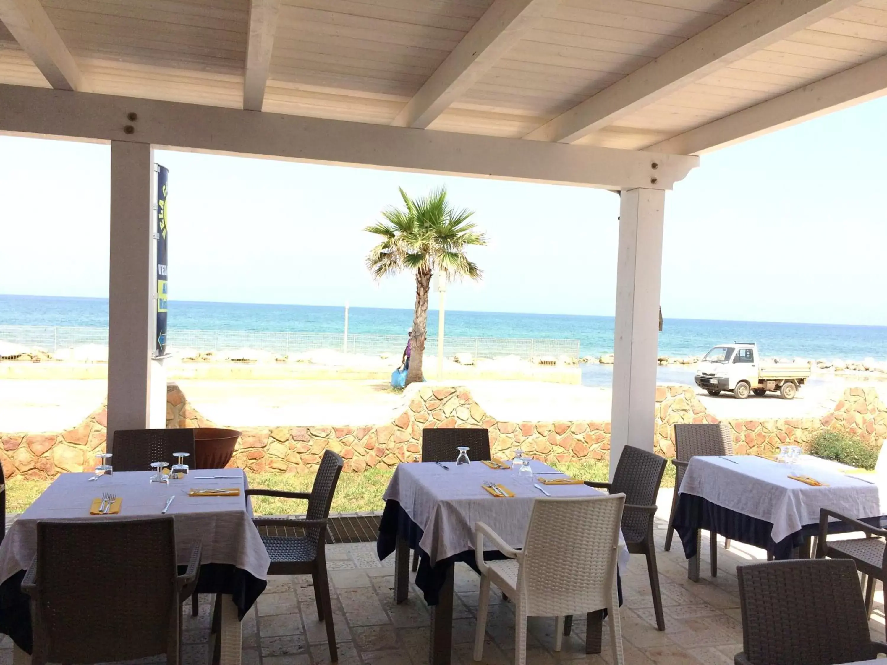 Restaurant/Places to Eat in Vela Club Hotel