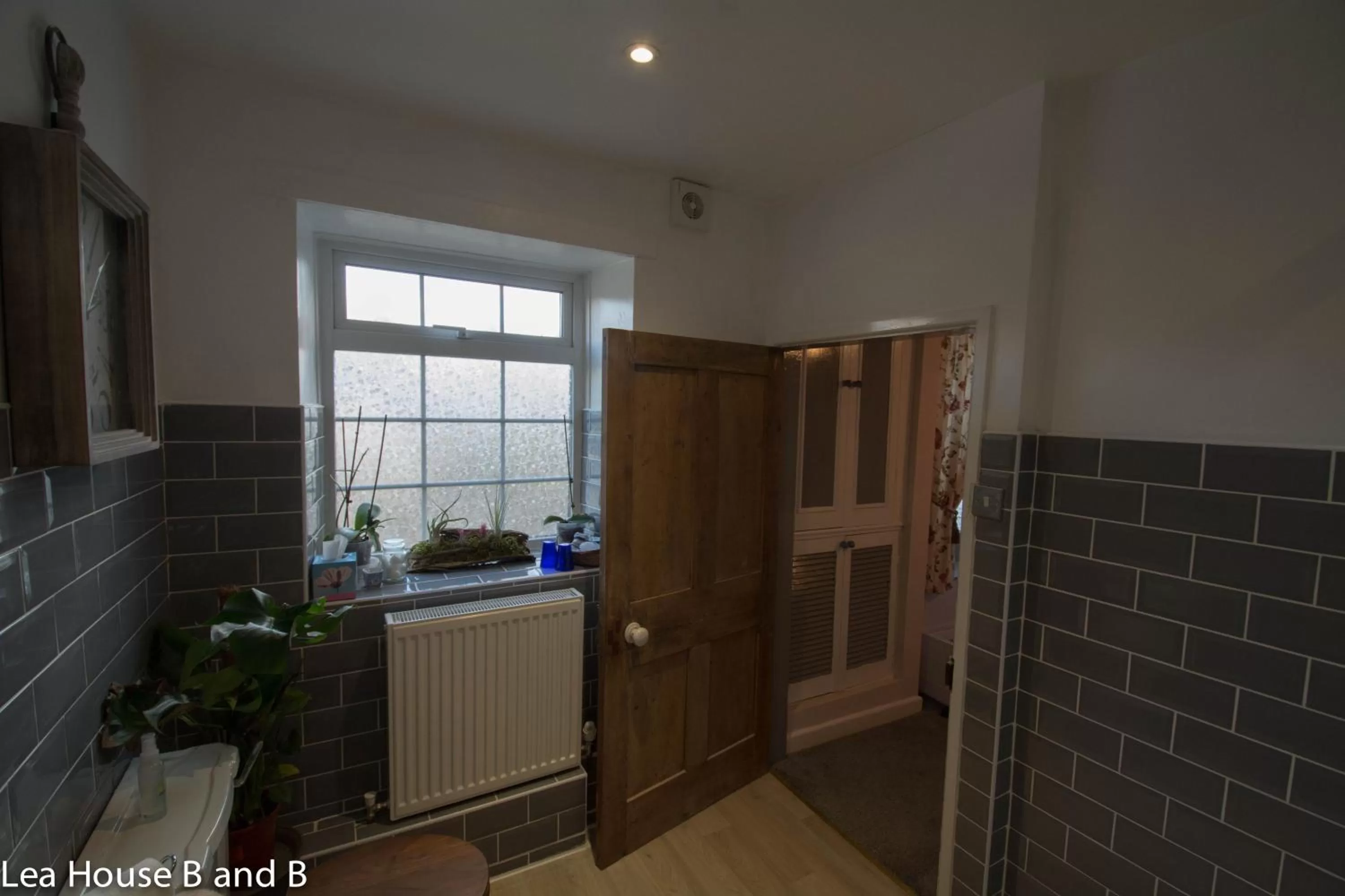 Bathroom in Lea House Bed and Breakfast
