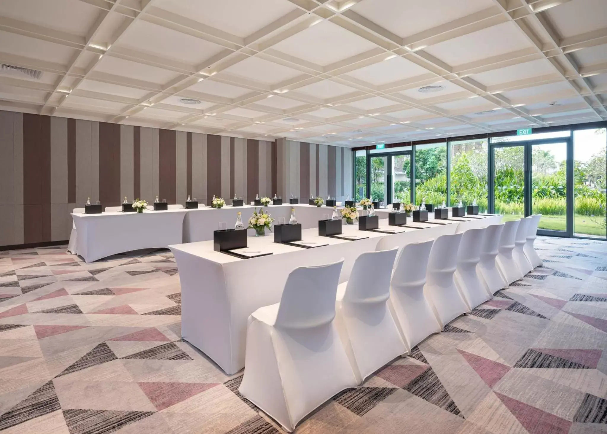 Meeting/conference room in Crowne Plaza Phu Quoc Starbay, an IHG Hotel