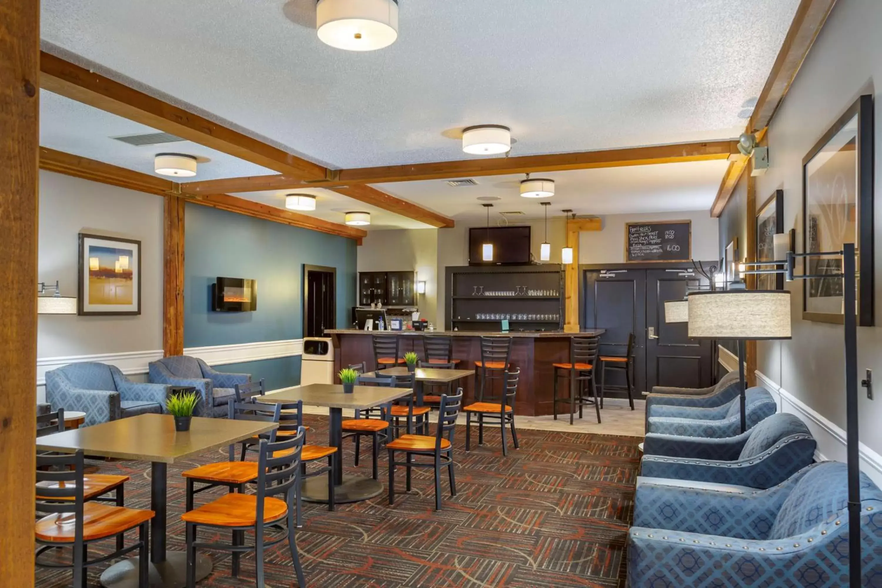 Lounge or bar, Restaurant/Places to Eat in Best Western Plus Como Park Hotel