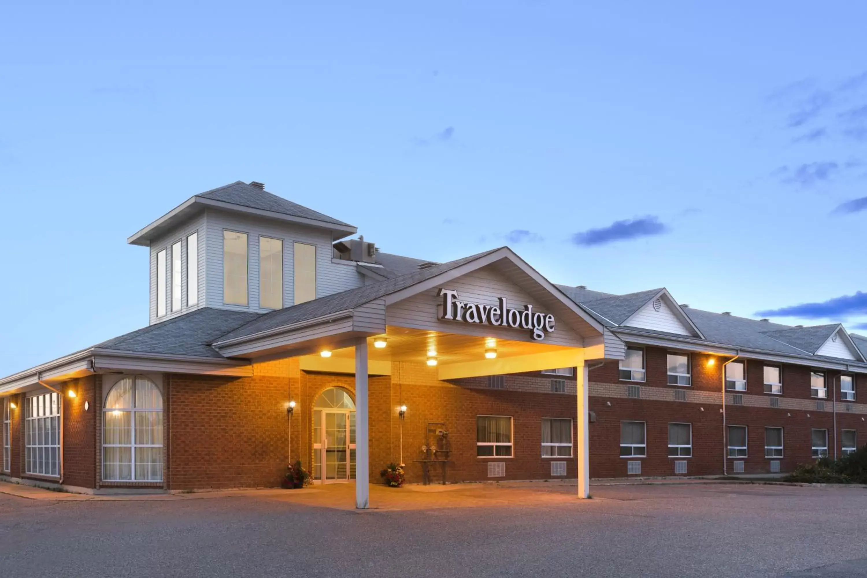 Property building, Facade/Entrance in Travelodge by Wyndham Timmins