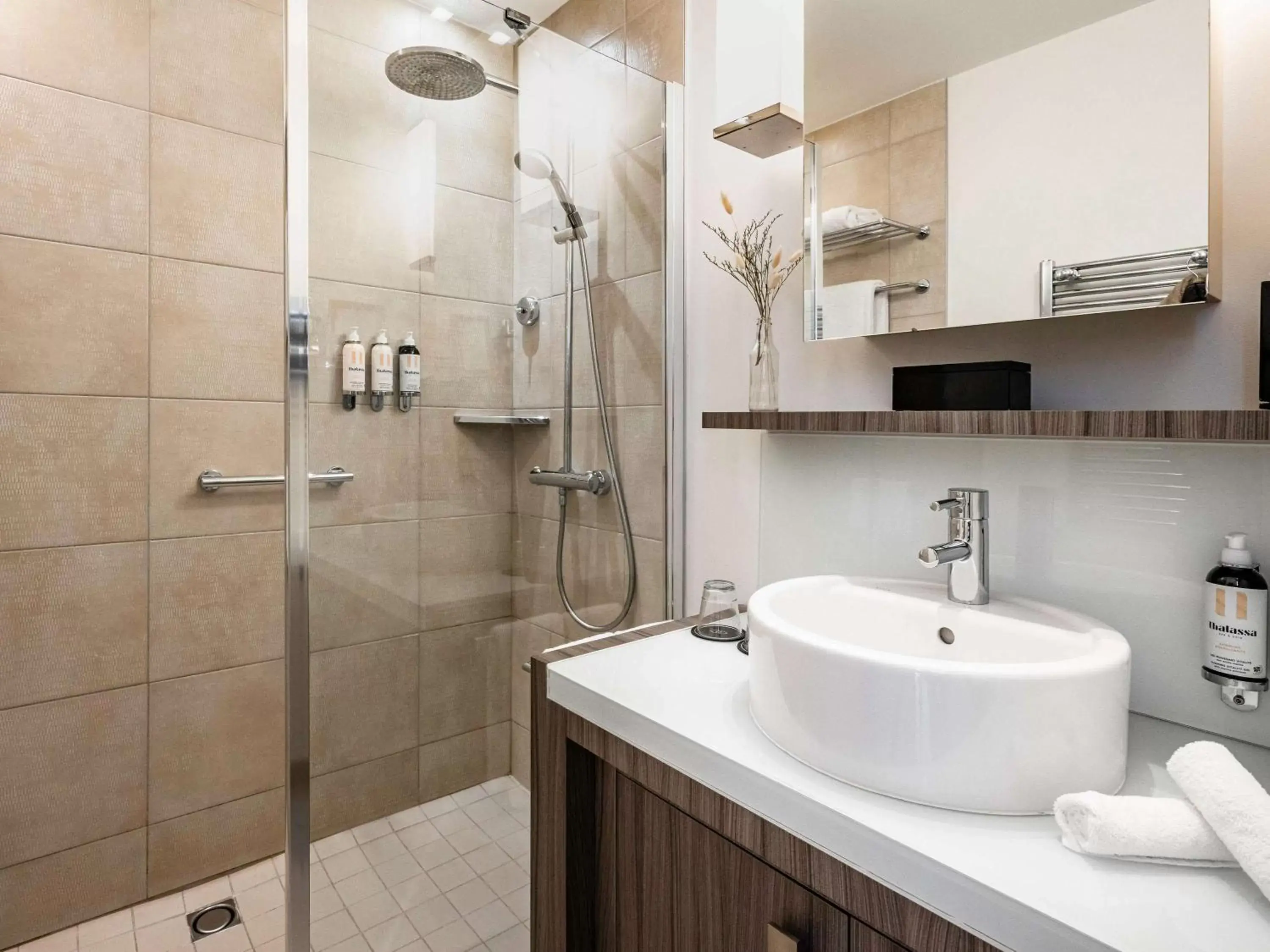 Superior Double Room with Ocean View in Sofitel Quiberon Thalassa sea & spa Superior Double Room with Ocean View in Sofitel Quiberon Thalassa sea & spa