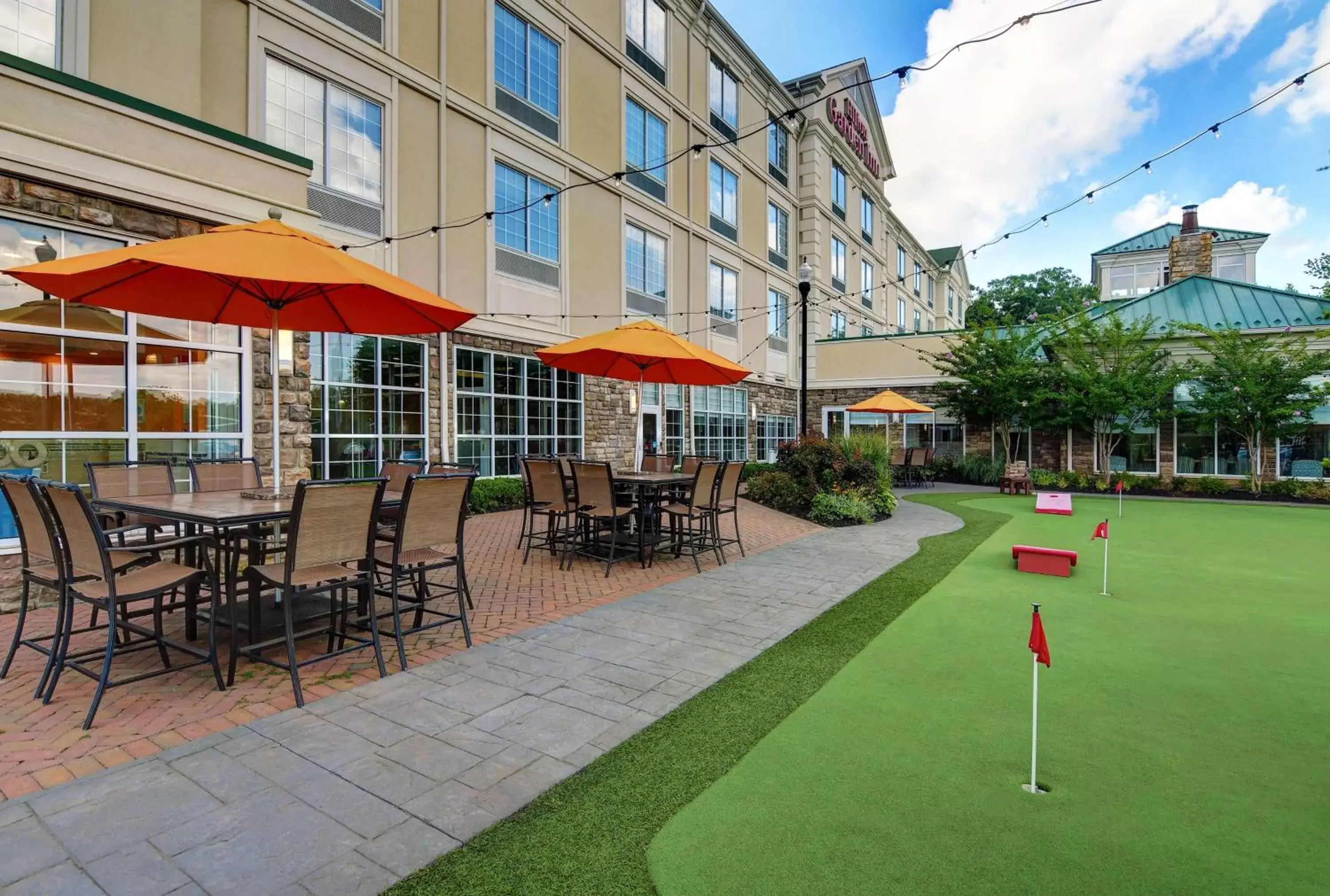 Golfcourse in Hilton Garden Inn Hamilton