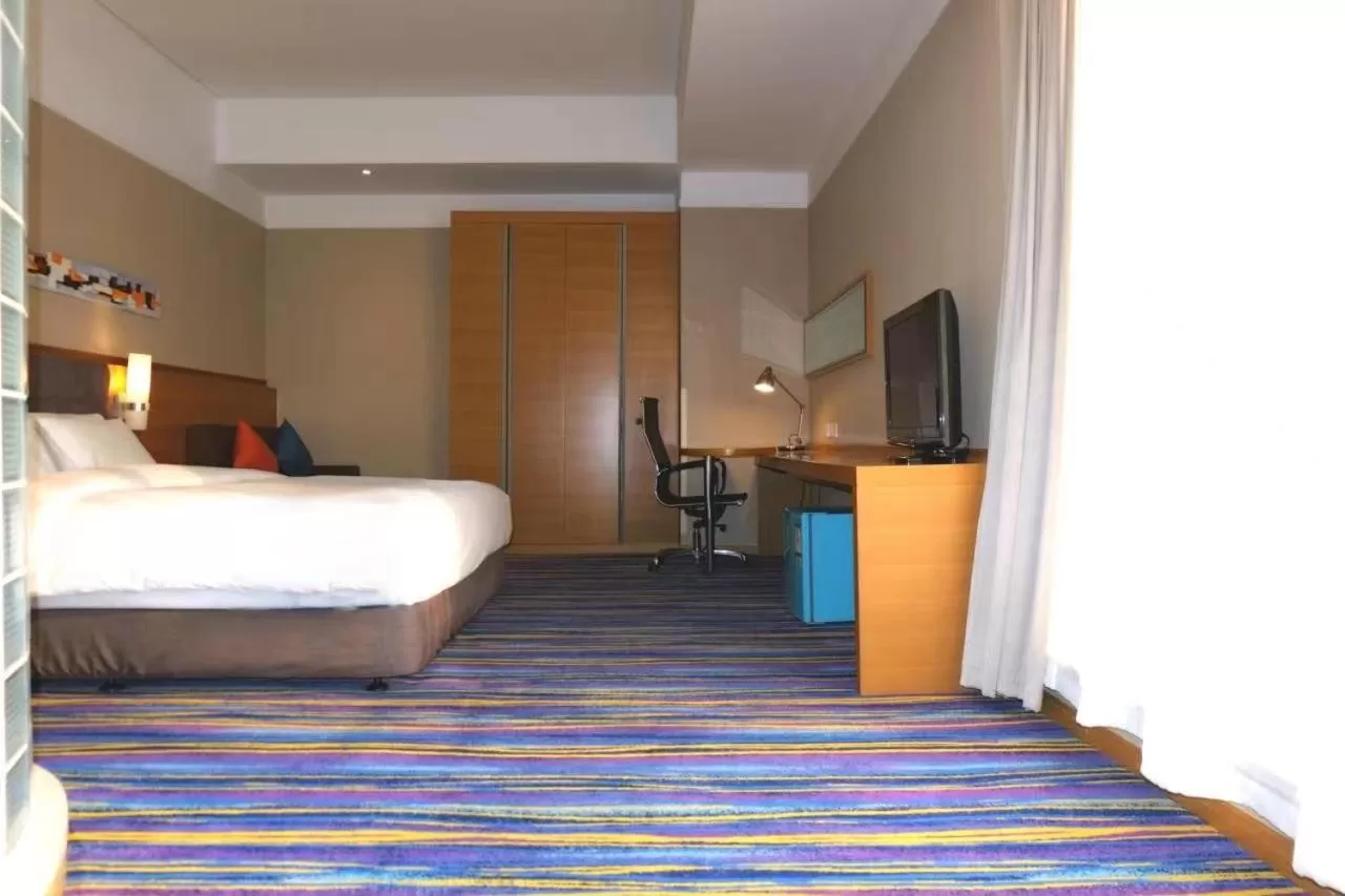 Bed in Holiday Inn Express Tianjin Heping by IHG
