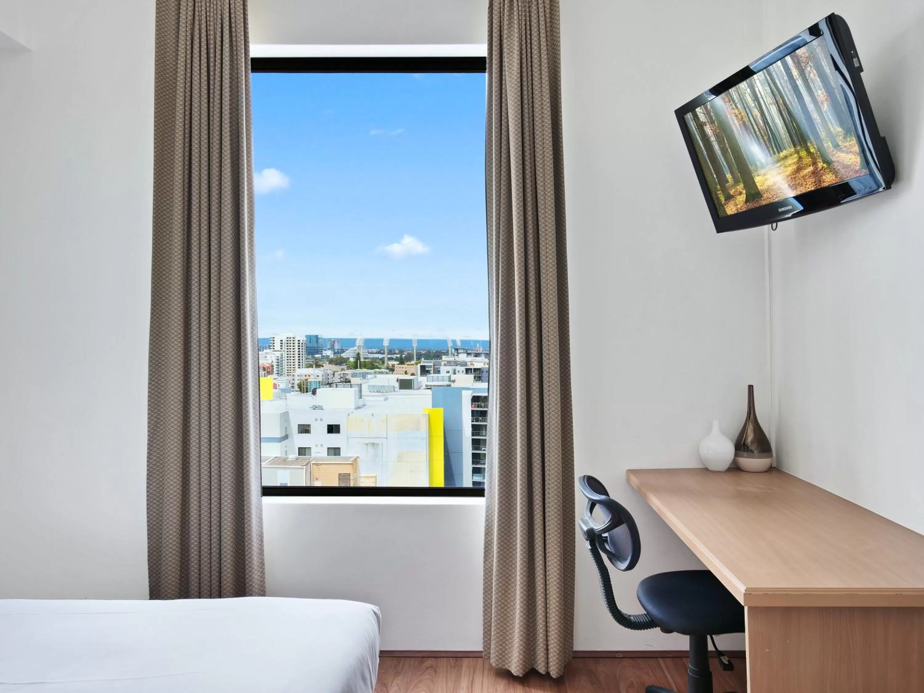 Bedroom, Bed in All Suites Perth