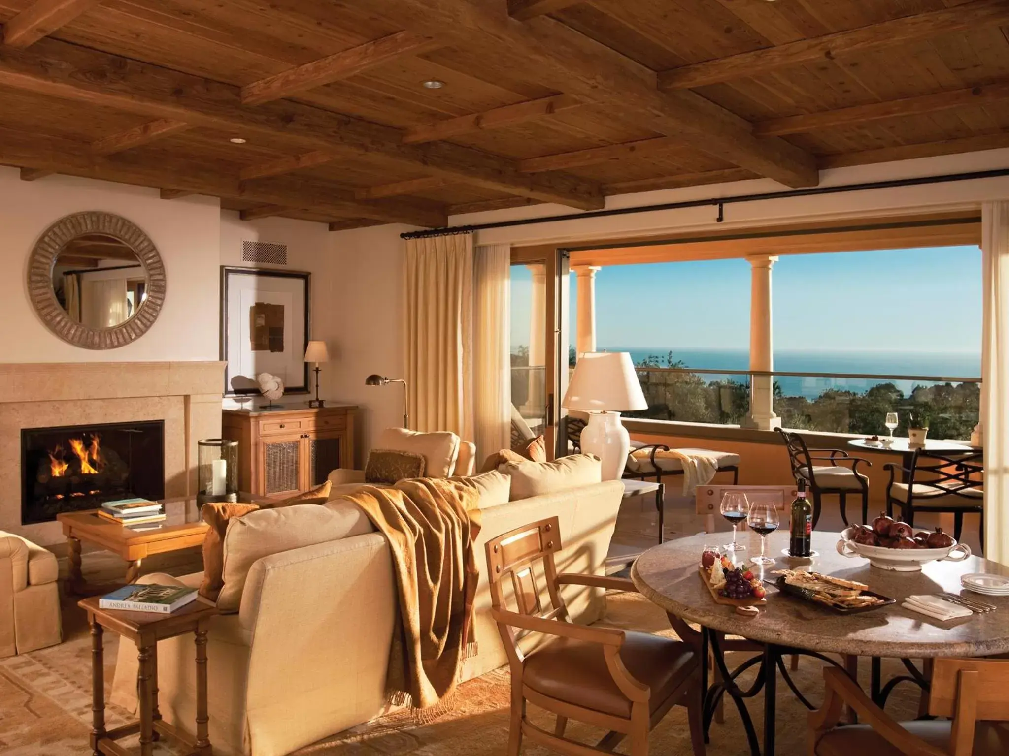 Living room, Restaurant/Places to Eat in Resort at Pelican Hill