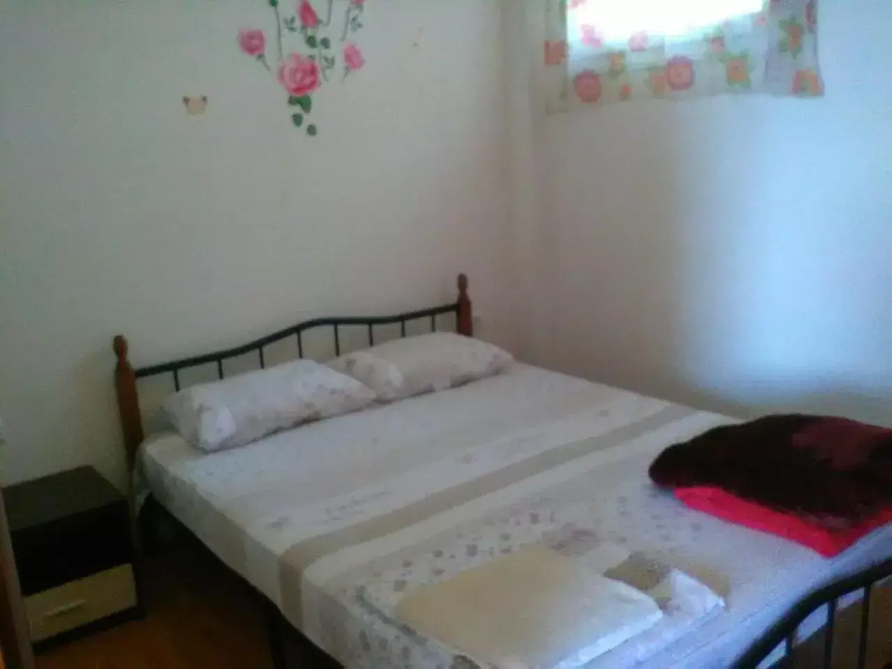 Bed in Apartments Vladimir