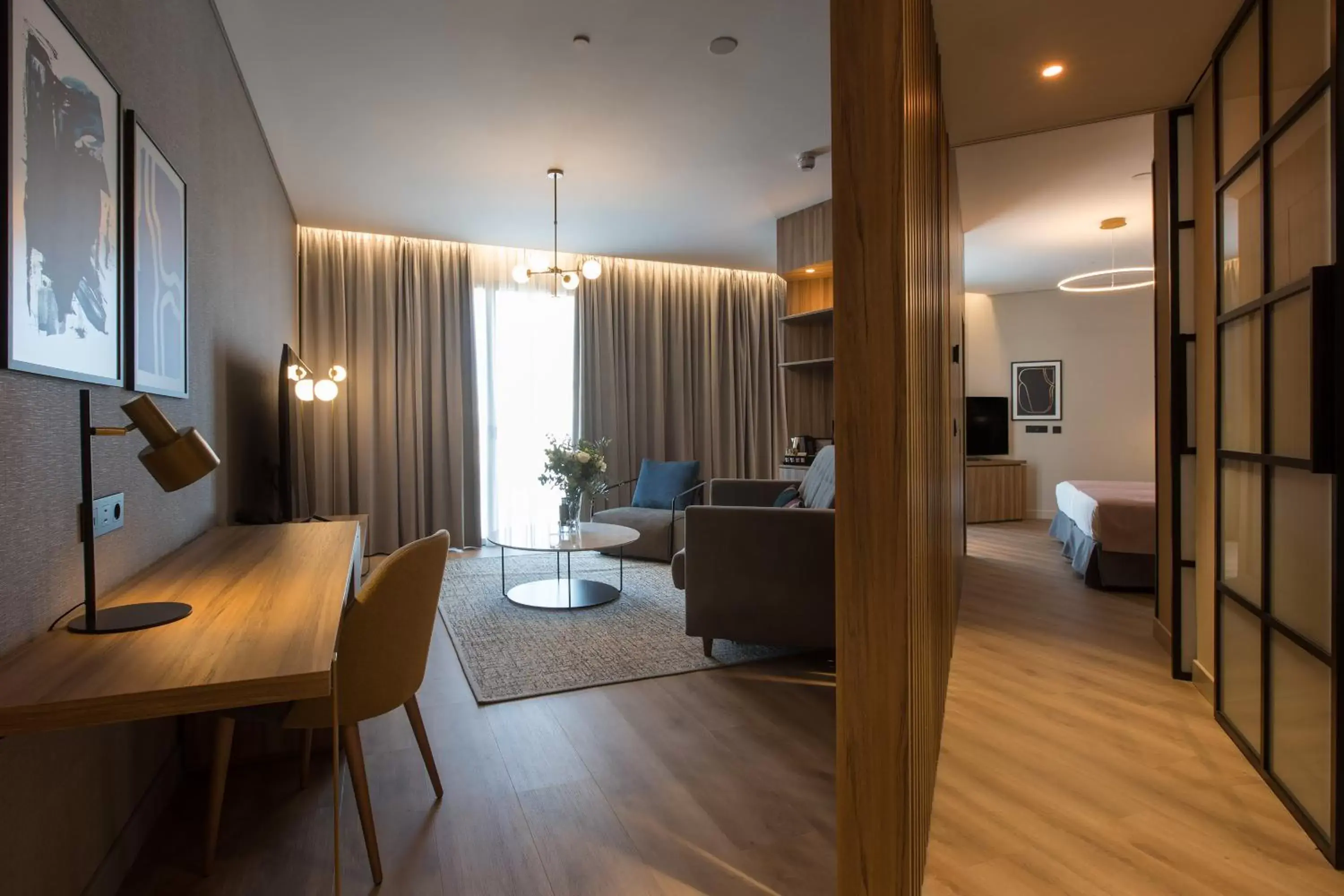 TV and multimedia, Seating Area in Hotel Giralda Center