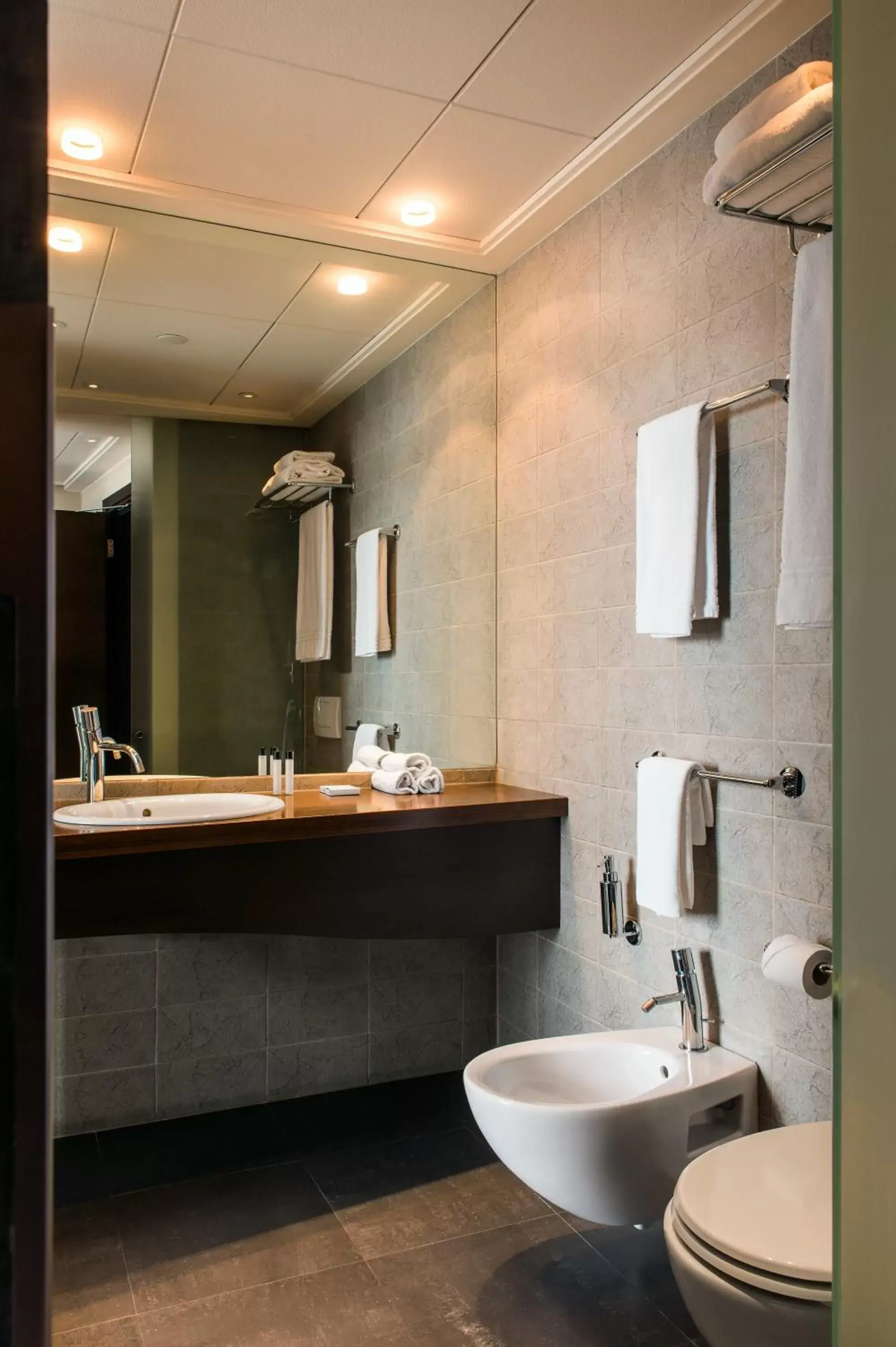 Bathroom in Hi Hotel Bari