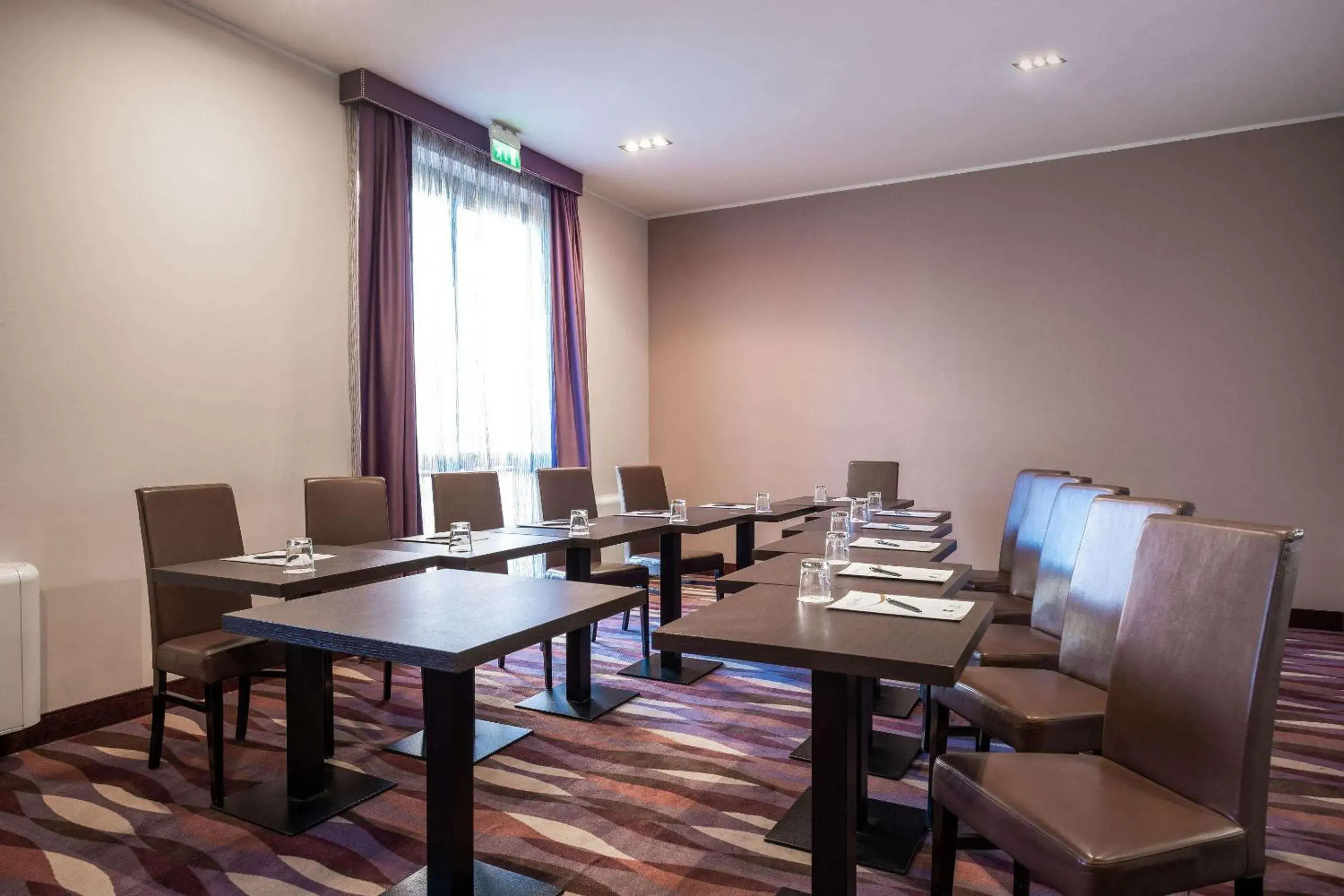 Lobby or reception in Quality Hotel Green Palace Lobby or reception in Quality Hotel Green Palace