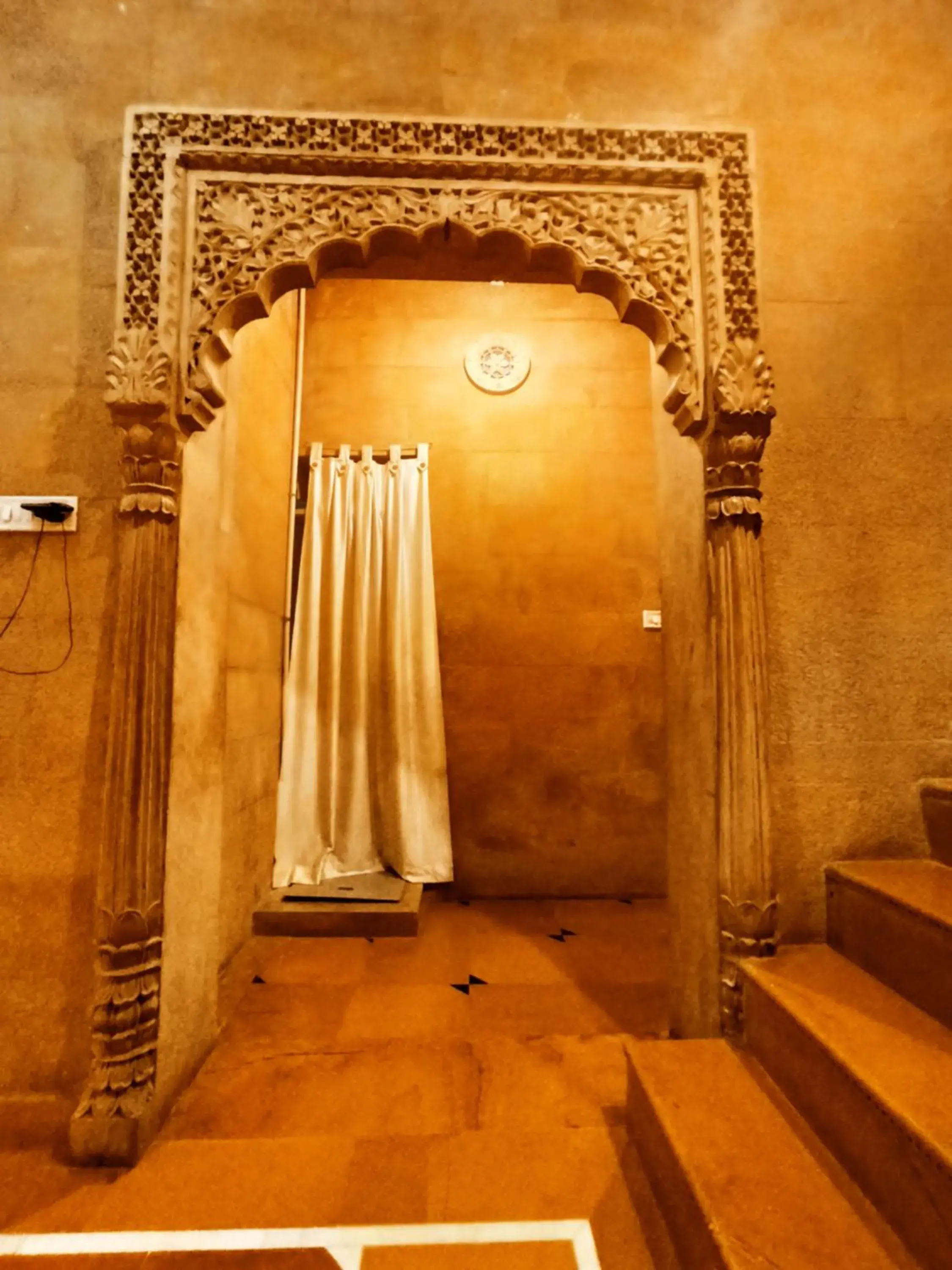 Property building, Bathroom in Hotel Royal Haveli