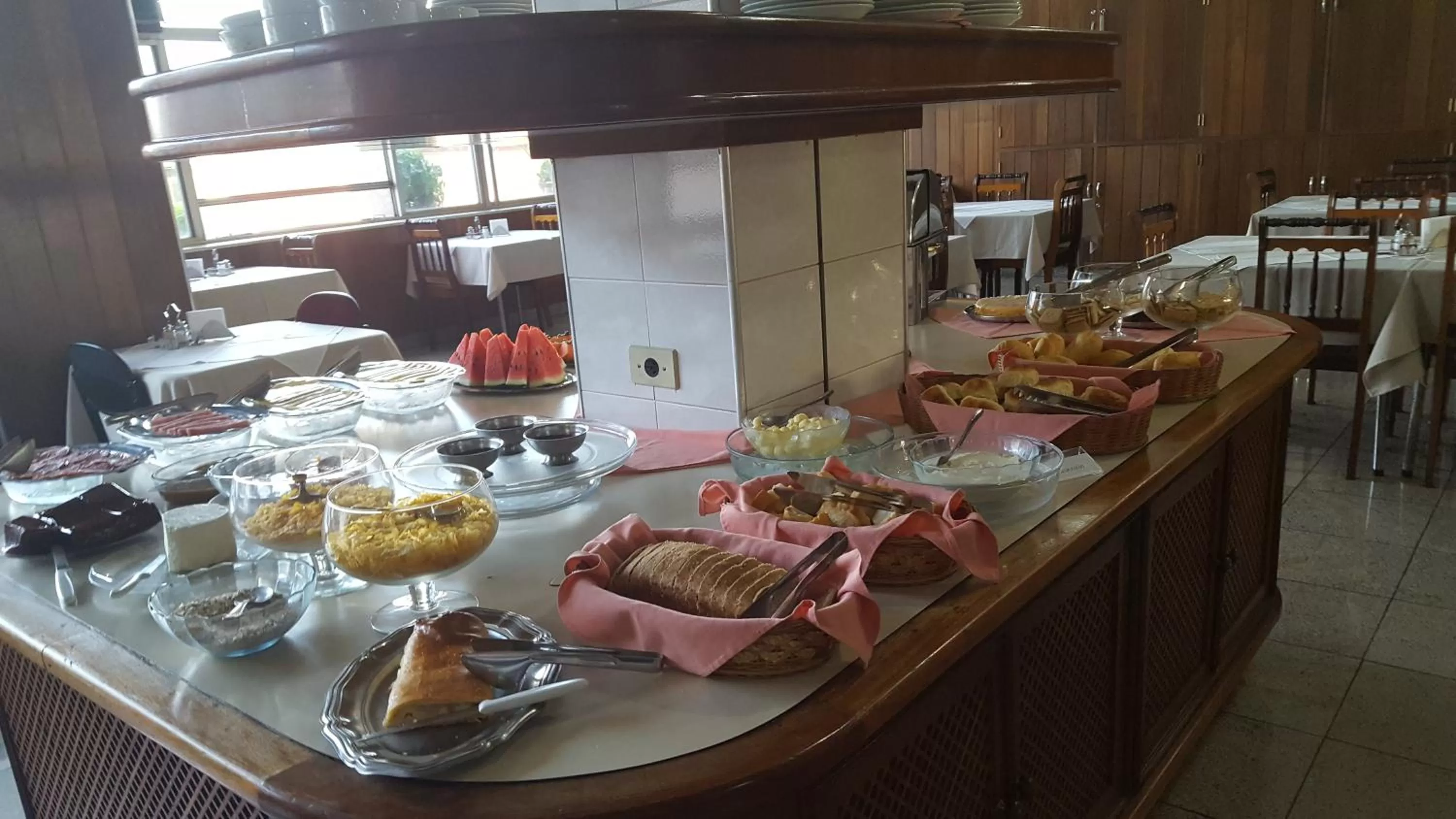 Food and drinks in Fenícia Palace Hotel