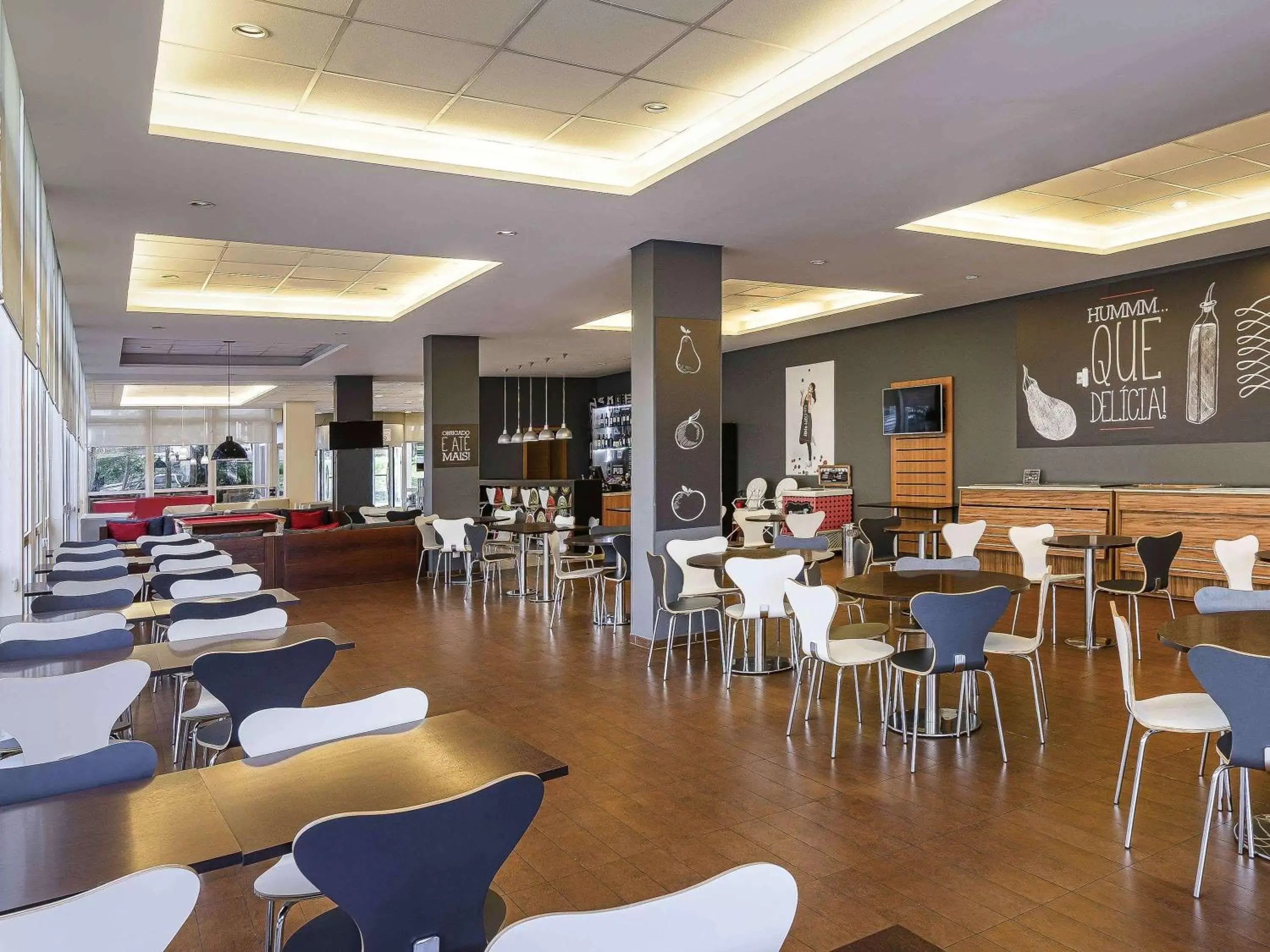 Restaurant/Places to Eat in ibis Canoas Shopping