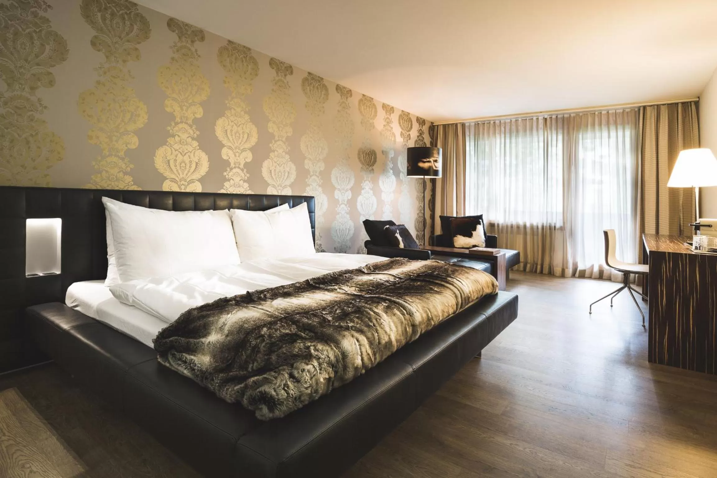 Bedroom, Bed in Kurhaus Lenzerheide