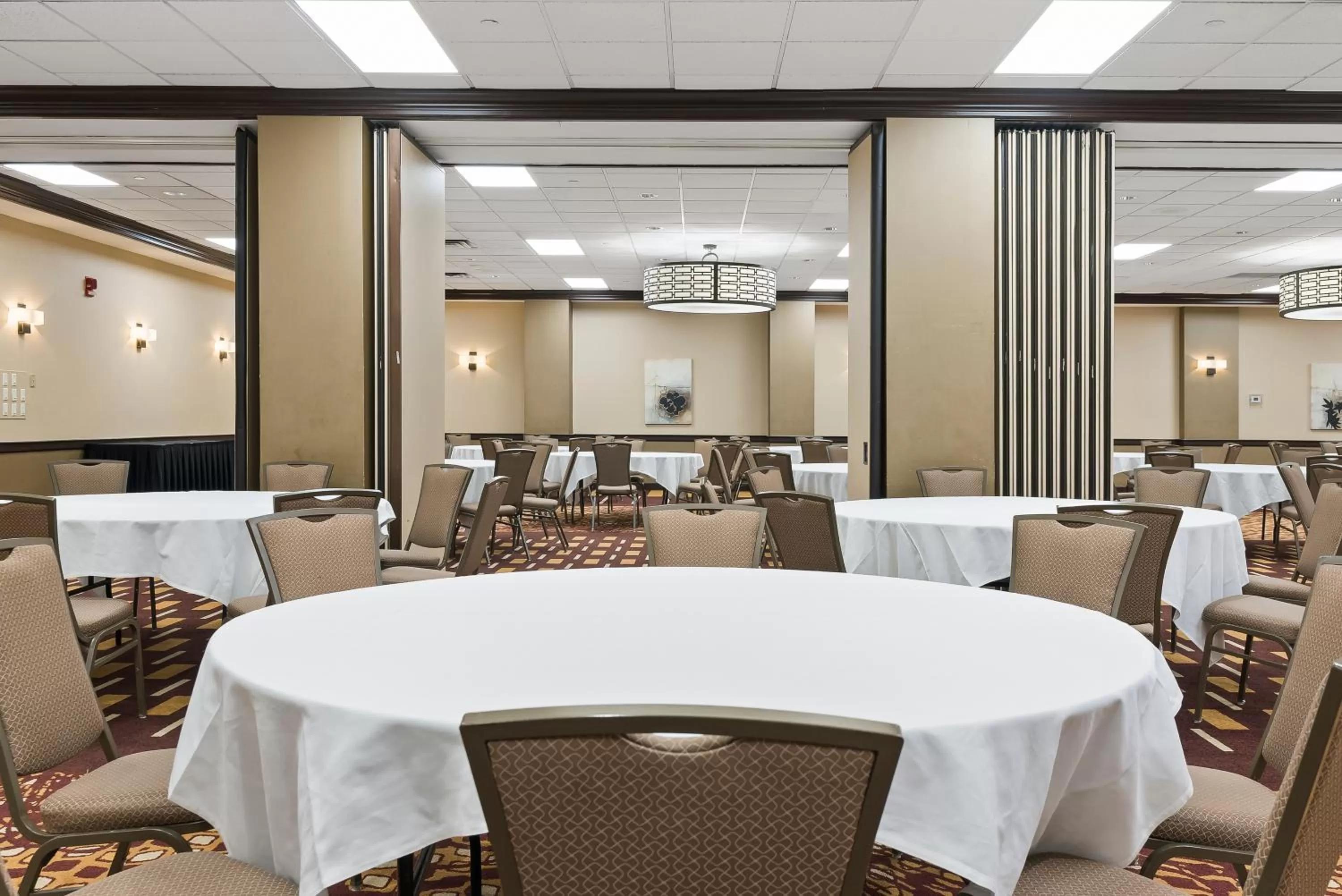 Banquet/Function facilities in Thousand Hills Resort Hotel