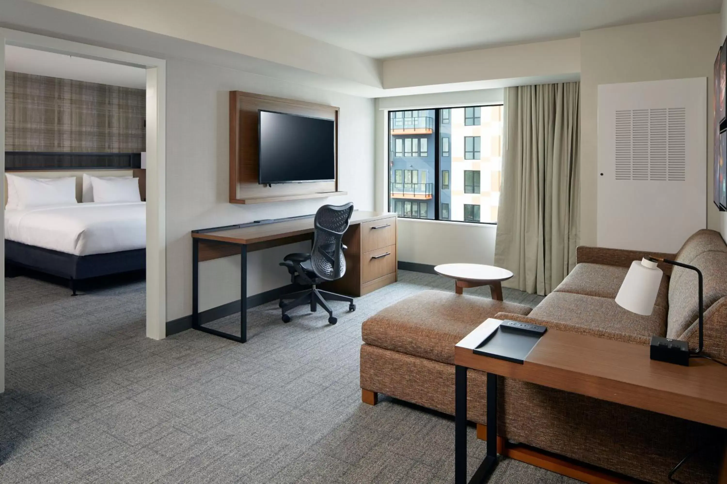 Photo of the whole room, Seating Area in Residence Inn by Marriott San Francisco Airport Millbrae Station