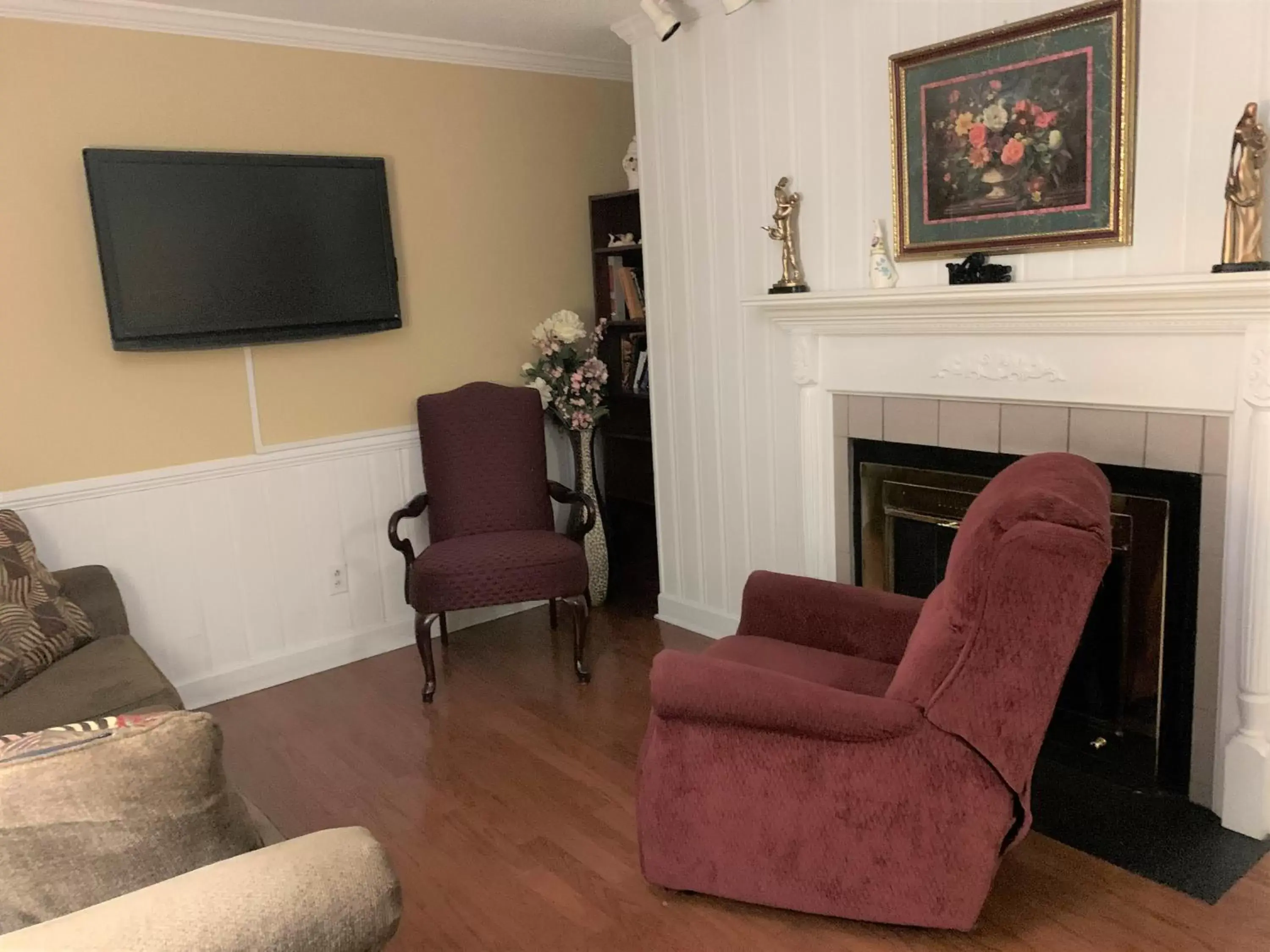 One-Bedroom Apartment in Oak Square Rentals