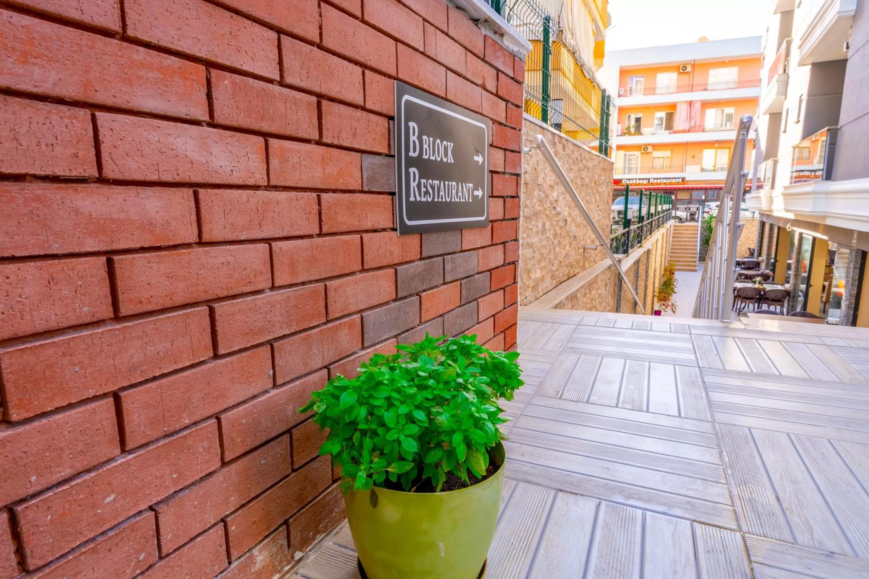 Logo/Certificate/Sign in Ozcan Hotel