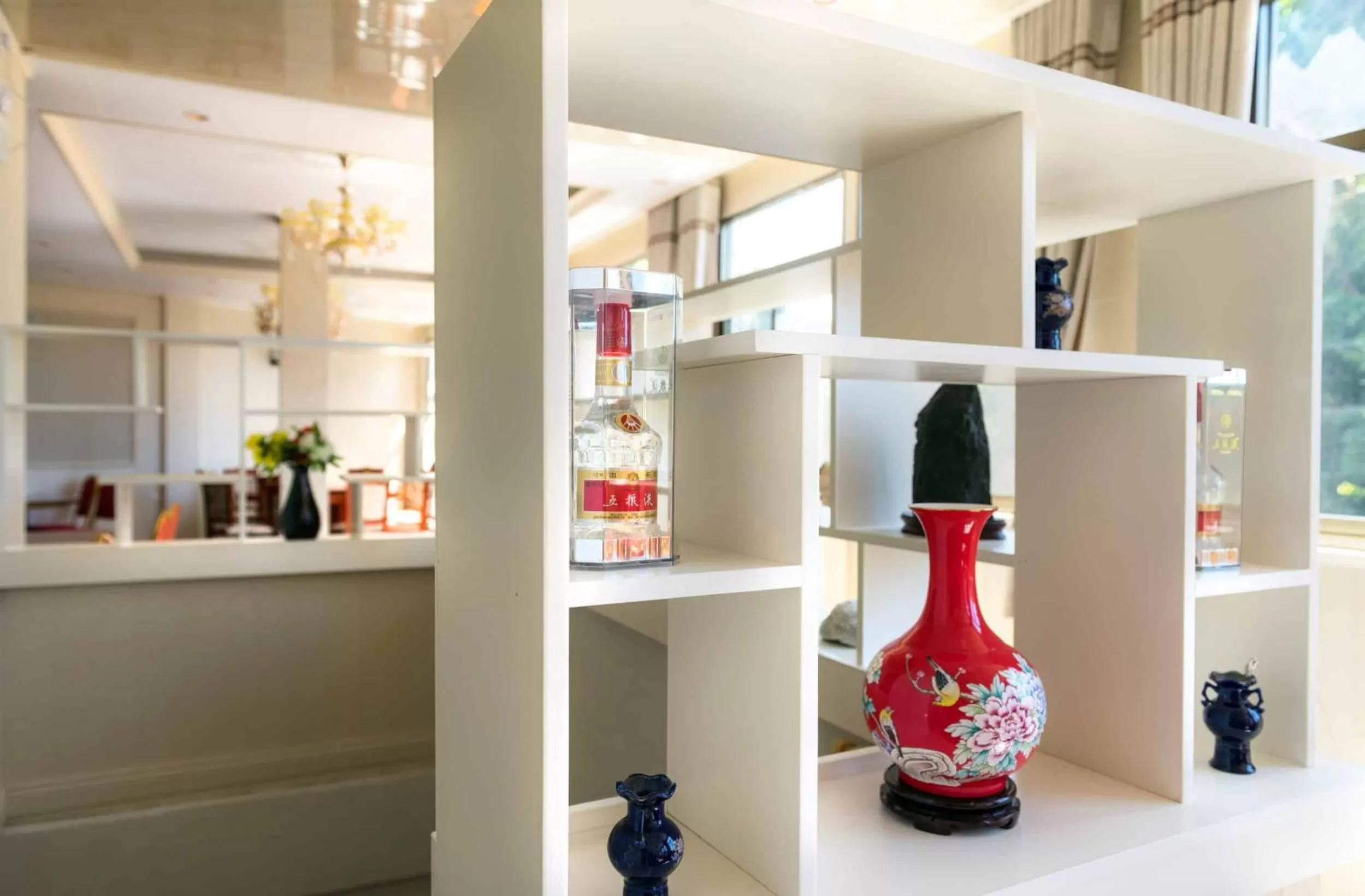 Decorative detail in Riverside Hotel