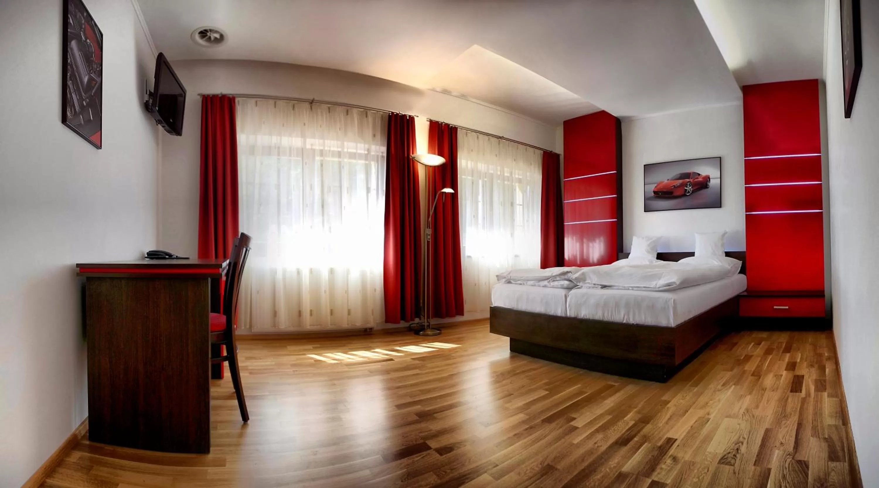 Day, Bed in Hotel Výpřež - Děčín