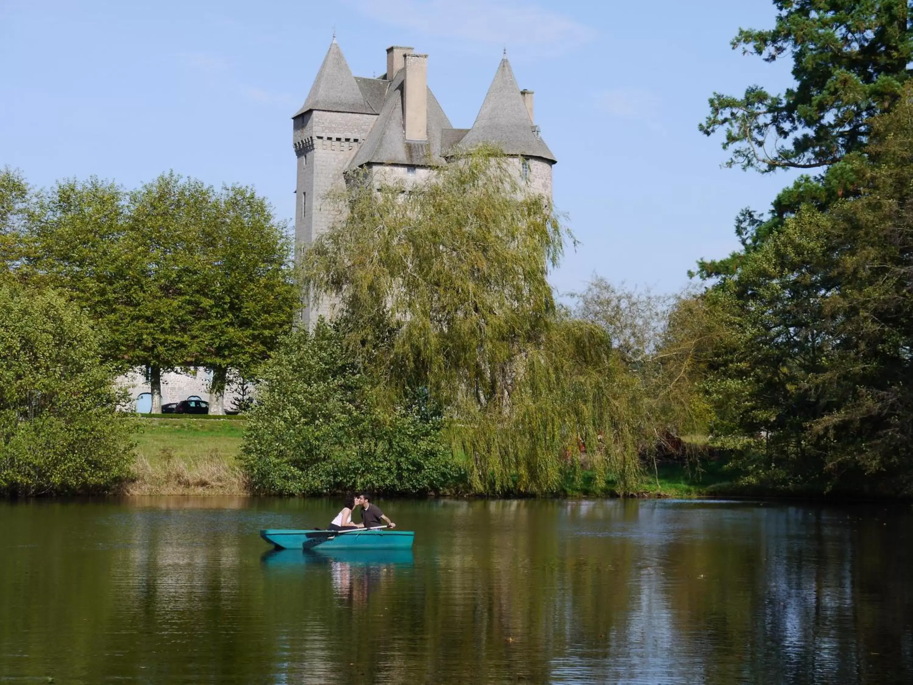 Day in Château De Saint-Maixant