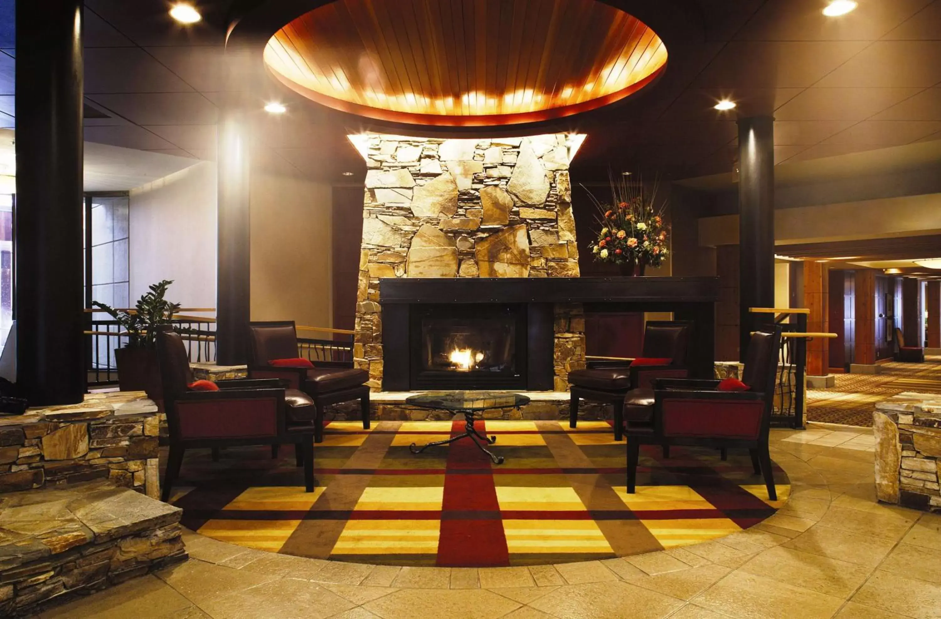 Lobby or reception, Lobby/Reception in Hilton Whistler Resort & Spa