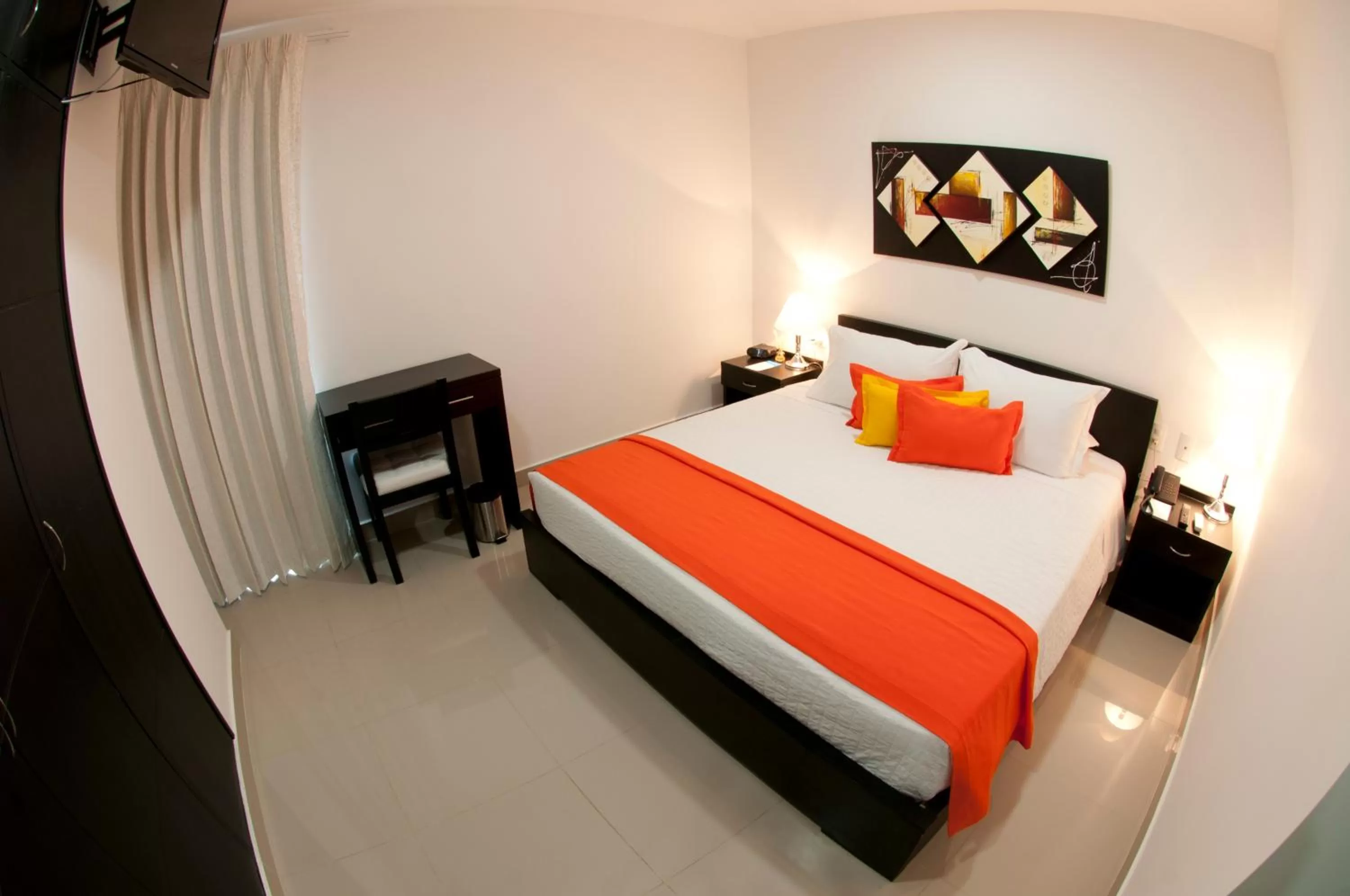 Photo of the whole room, Bed in Hotel Atlantic Lux