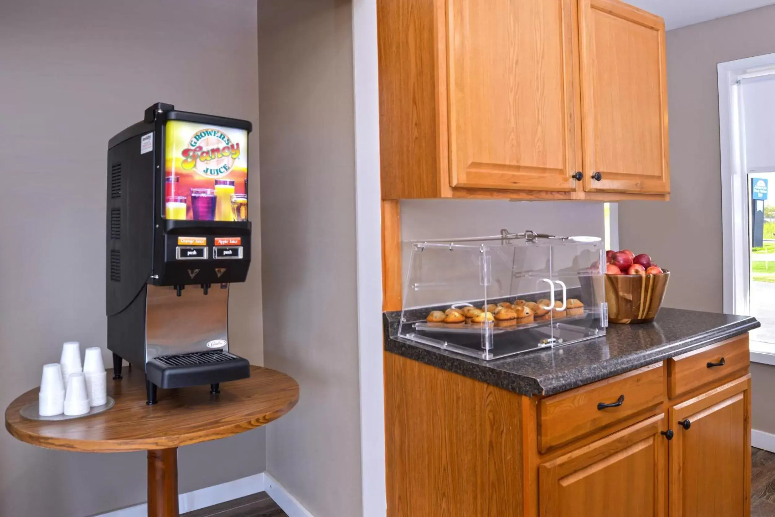 Continental breakfast in Americas Best Value Inn Plattsburgh Continental breakfast in Americas Best Value Inn Plattsburgh