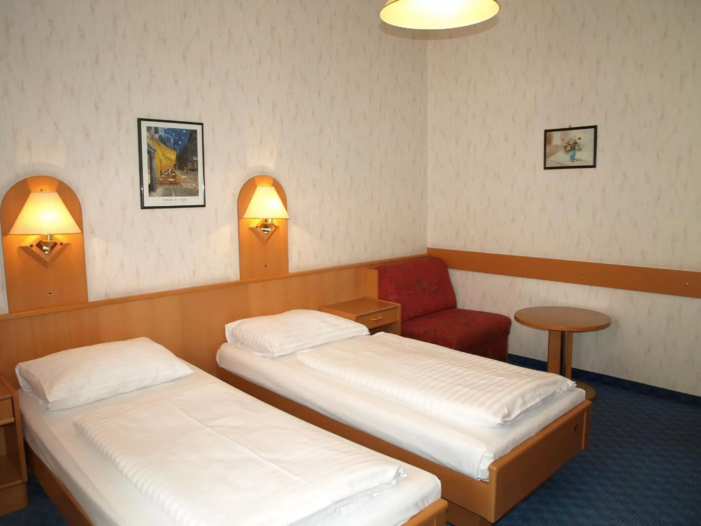 Bed in Hotel Admiral