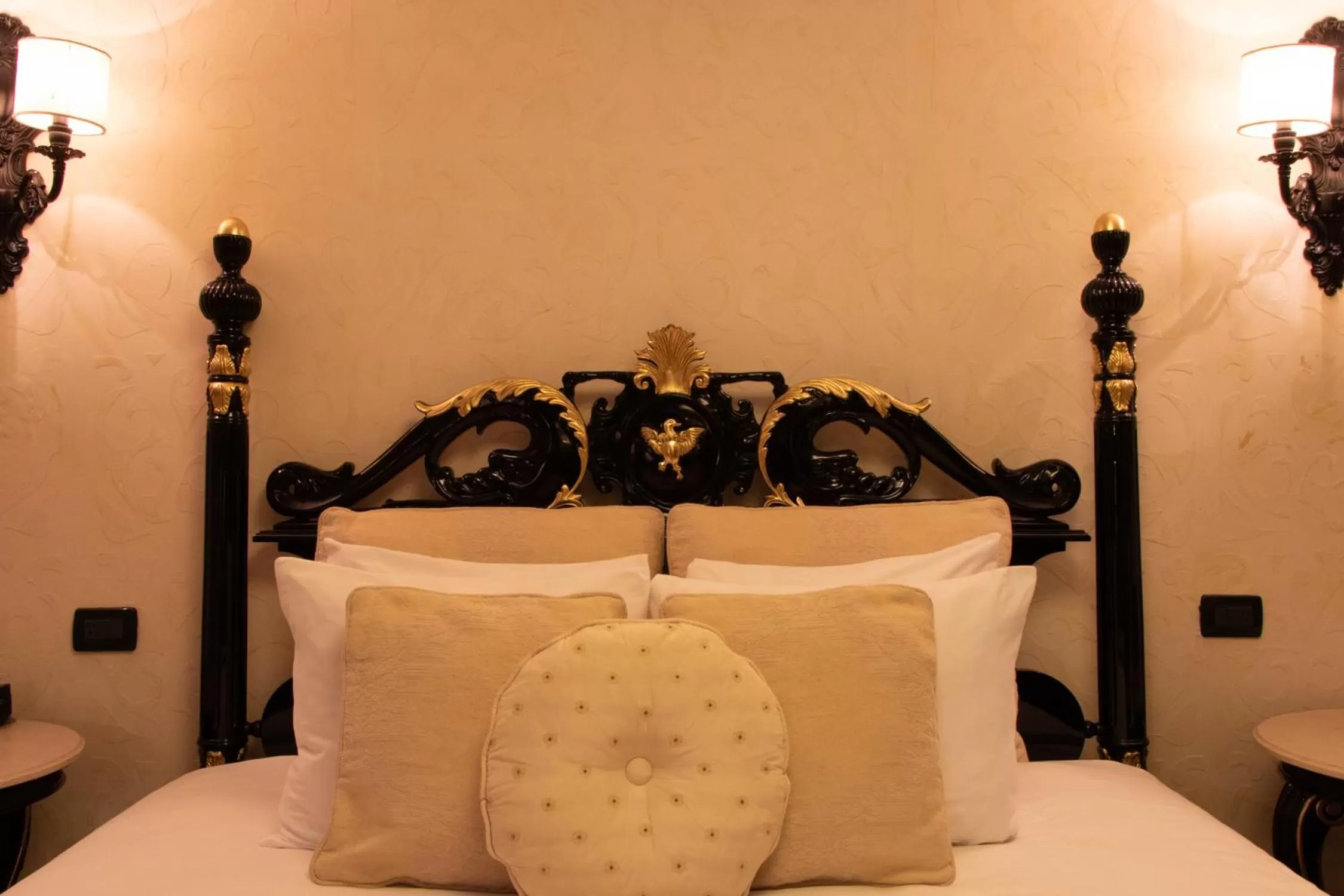 Bed in Villa Palma Boutique Hotel