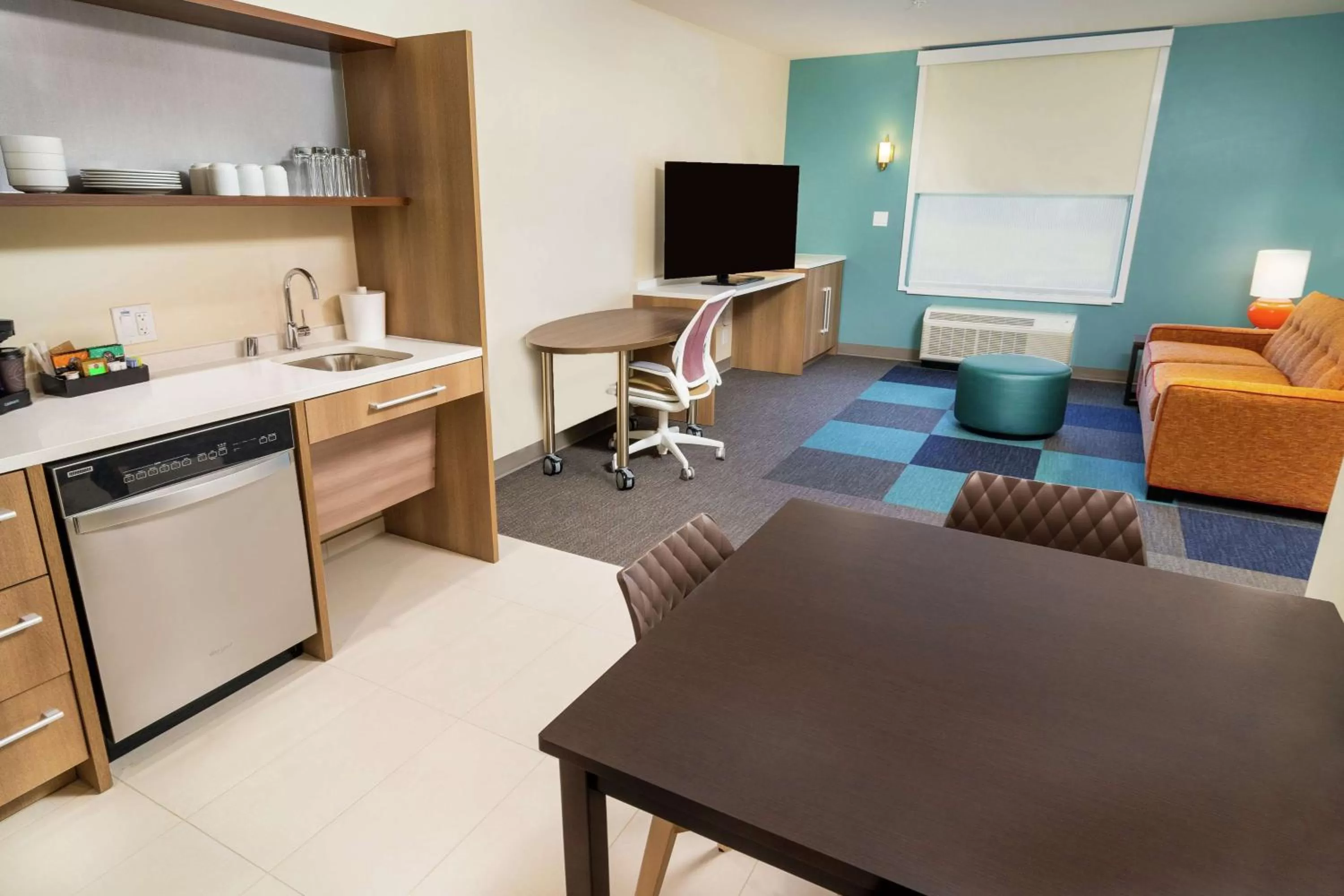 Bedroom in Home2 Suites By Hilton Roseville Sacramento