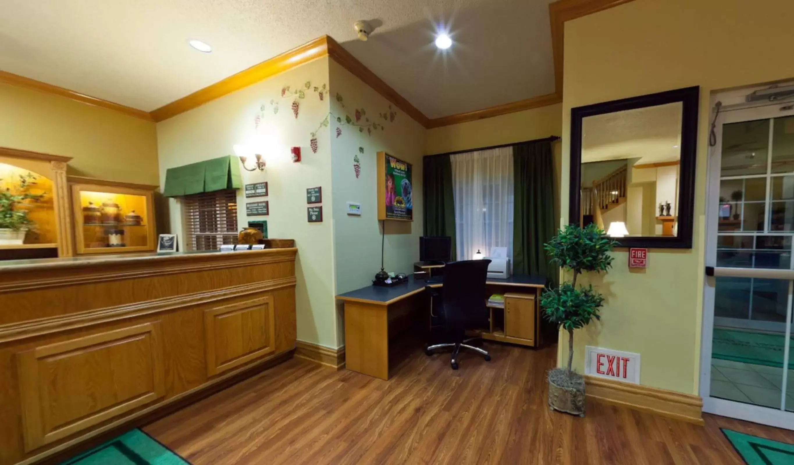 Business facilities, Lobby/Reception in Country Inn & Suites by Radisson, Salina, KS