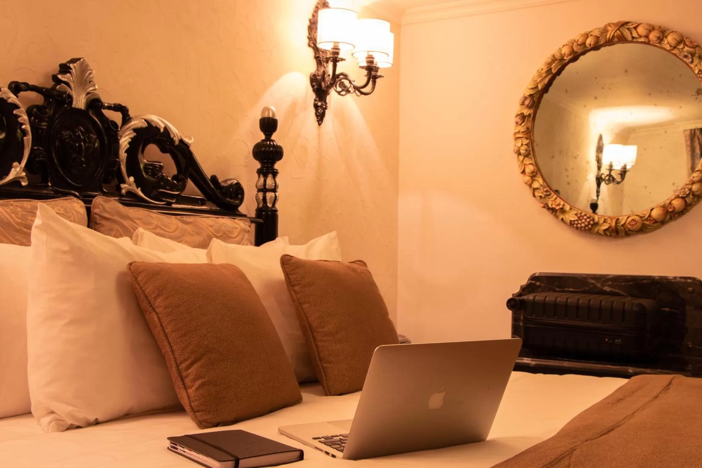 Decorative detail, Seating Area in Villa Palma Boutique Hotel