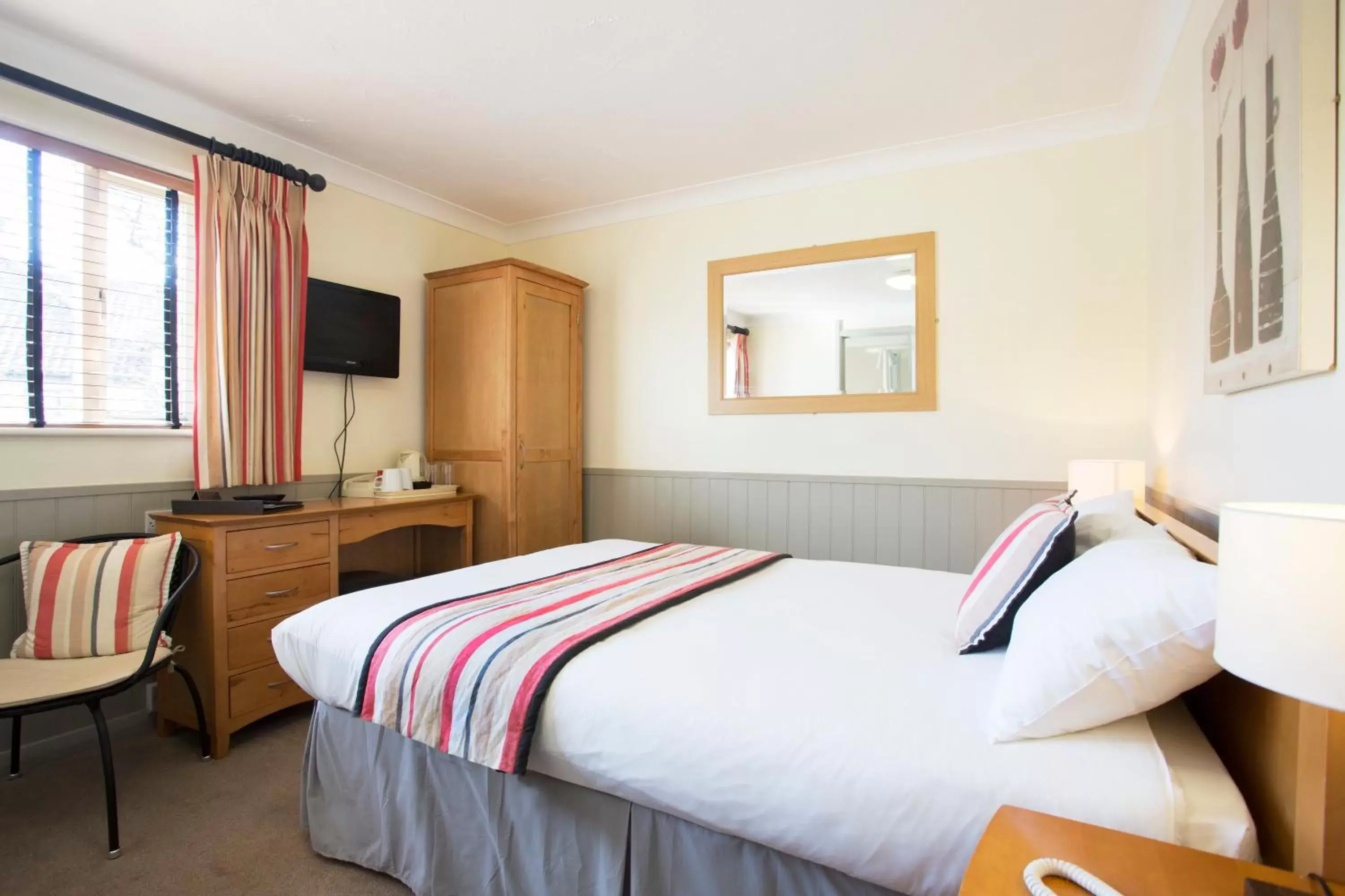 Photo of the whole room, Bed in Breckland Lodge