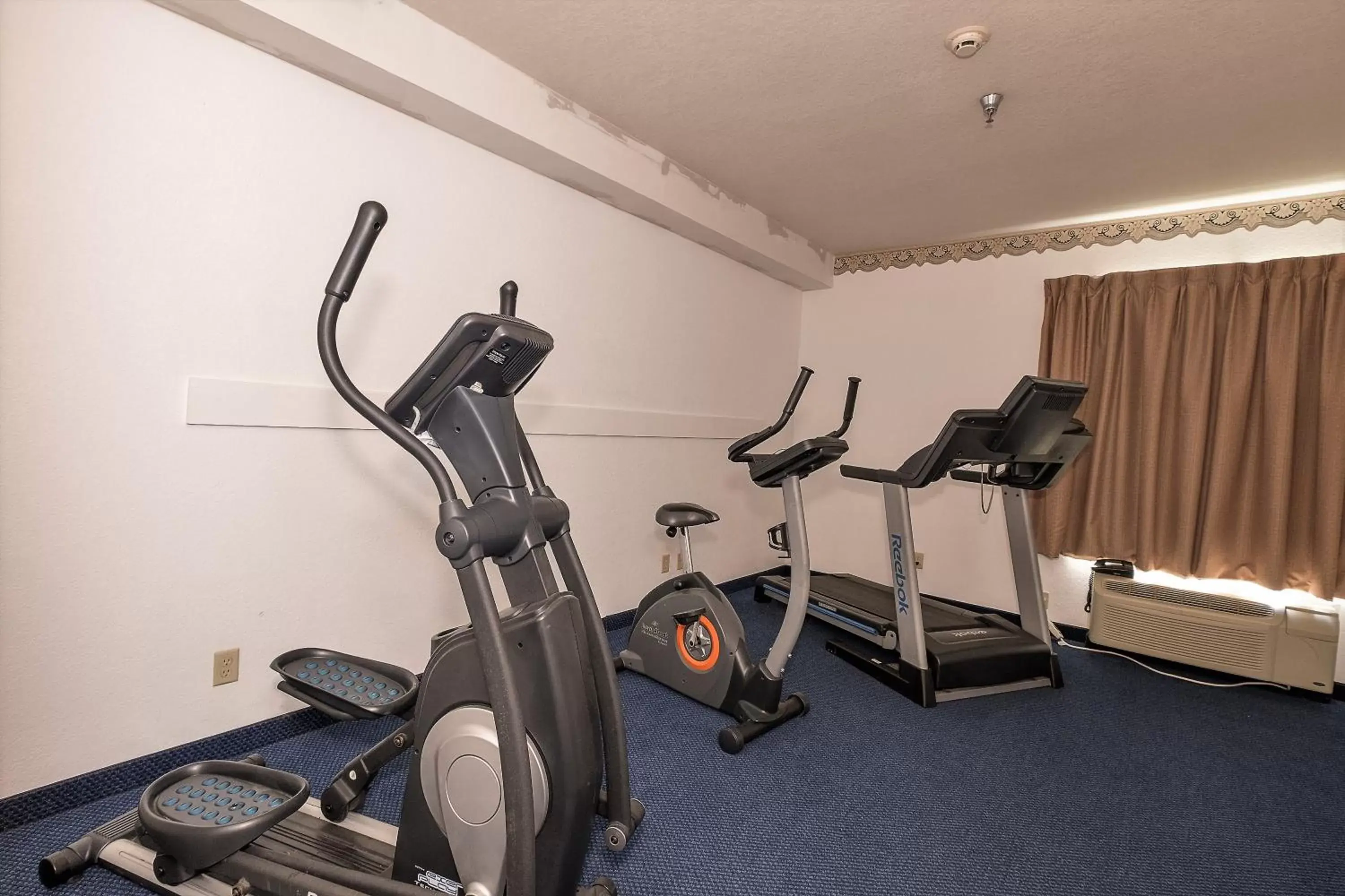 Fitness centre/facilities, Fitness Center/Facilities in Red Roof Inn Jackson, OH