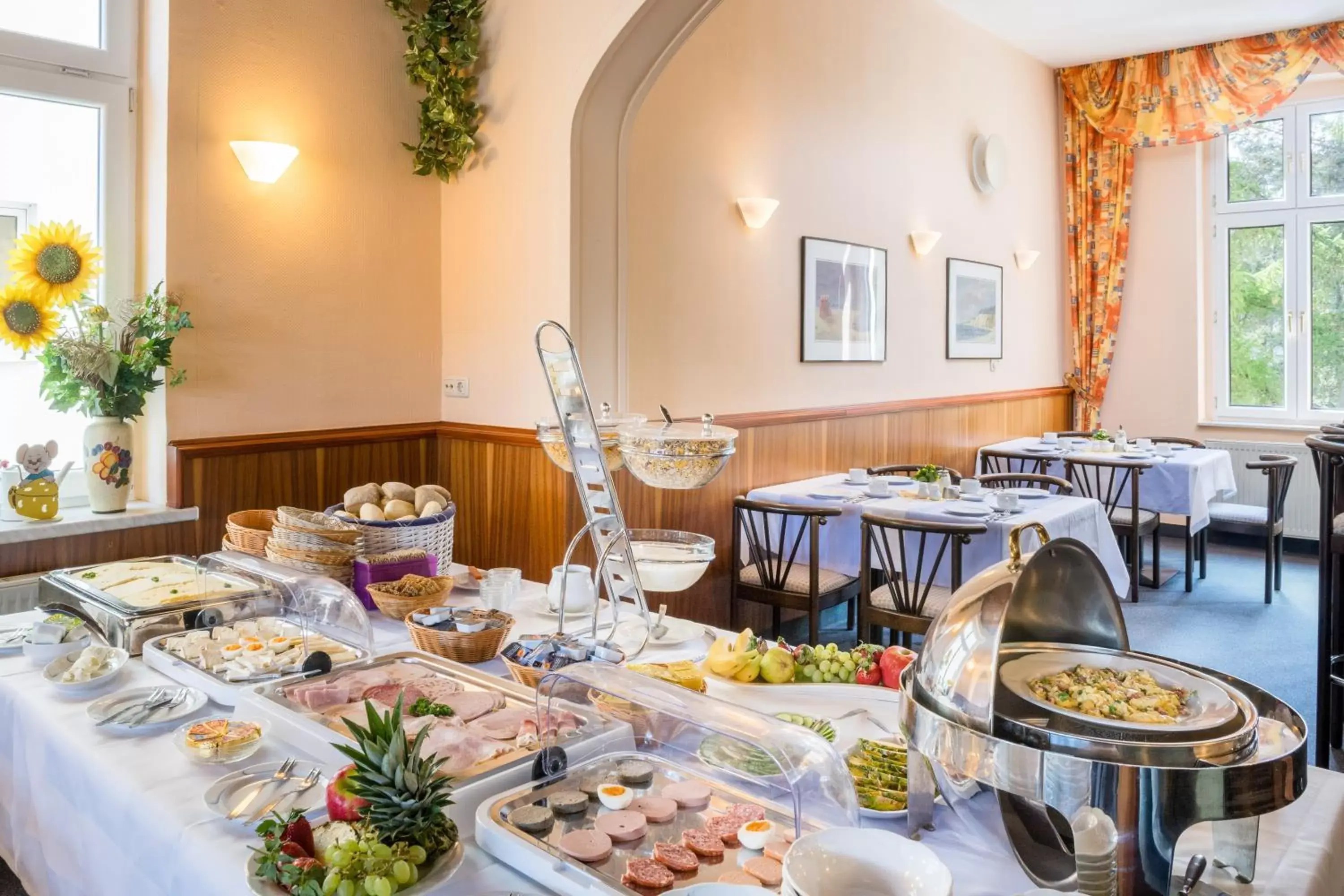 Buffet breakfast, Restaurant/Places to Eat in Hotel Seestern