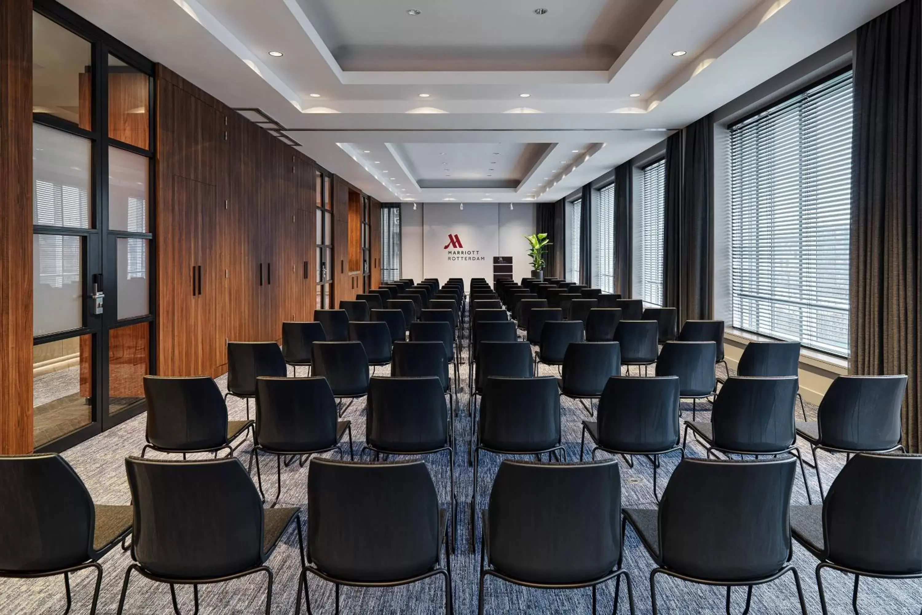 Meeting/conference room in Rotterdam Marriott Hotel