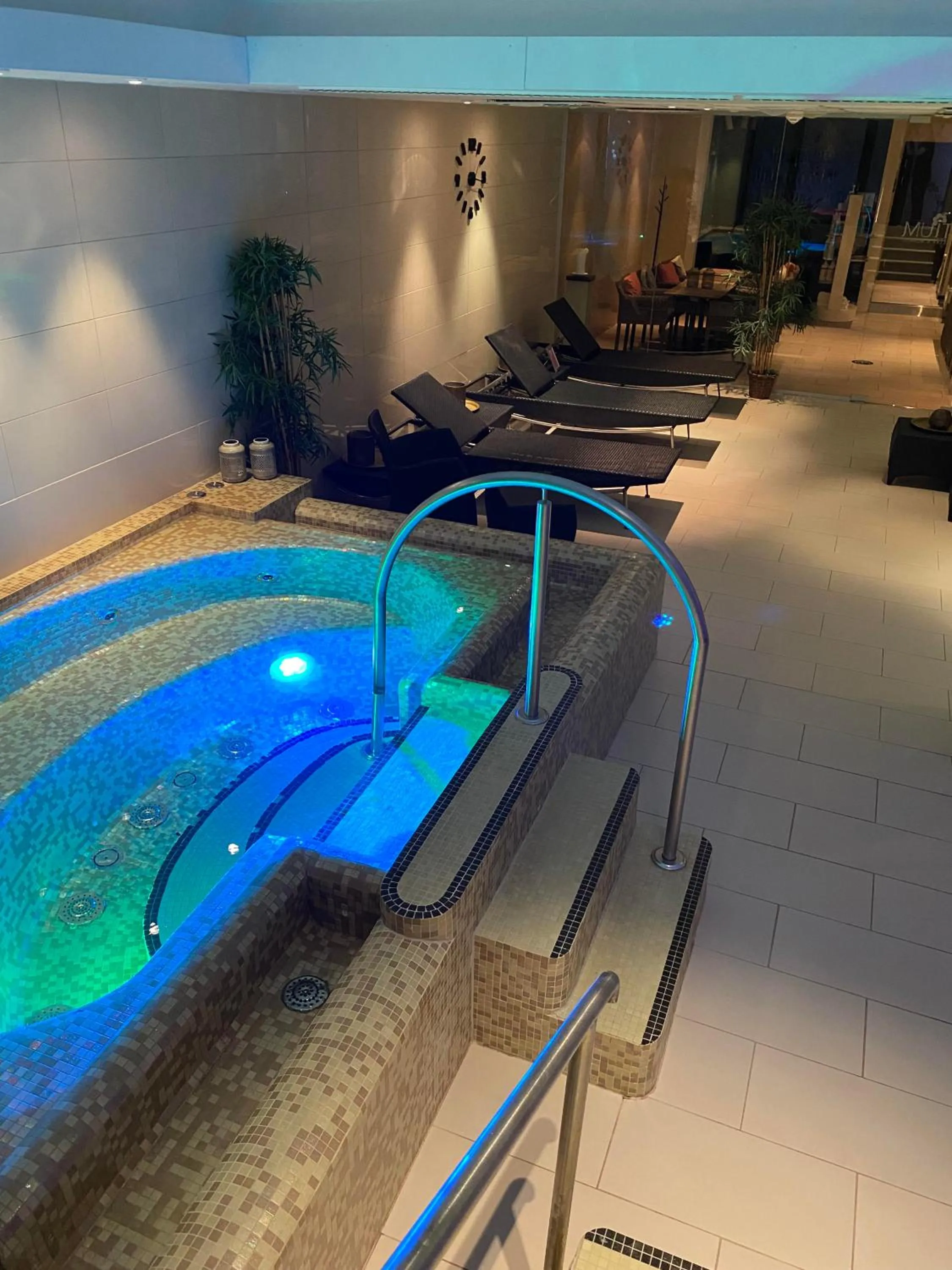 Swimming pool in Quality Hotel Strand Gjøvik