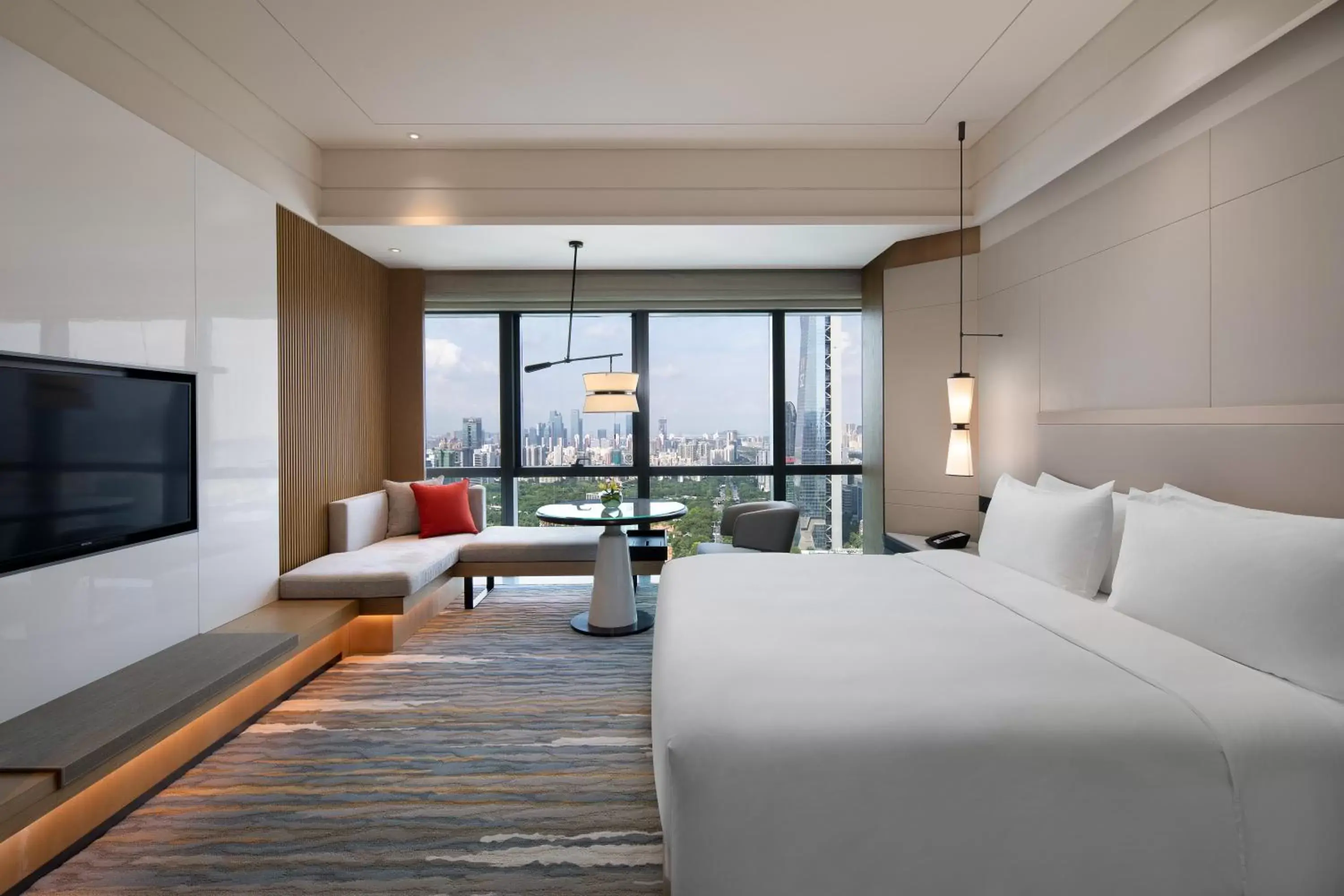 Property building in Crowne Plaza Shenzhen Nanshan by IHG Property building in Crowne Plaza Shenzhen Nanshan by IHG